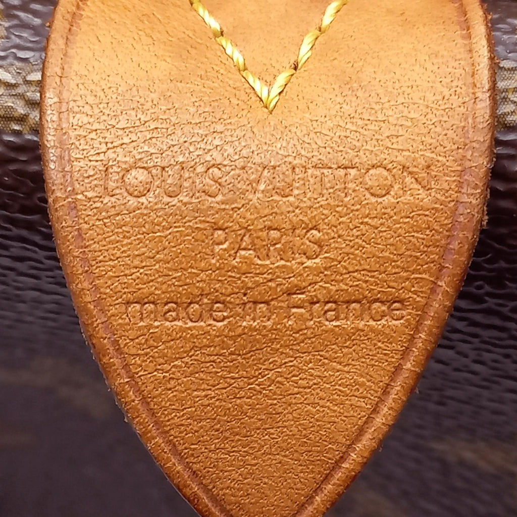 Louis Vuitton Monogram Speedy 30 (SHG-AQMOkL)
