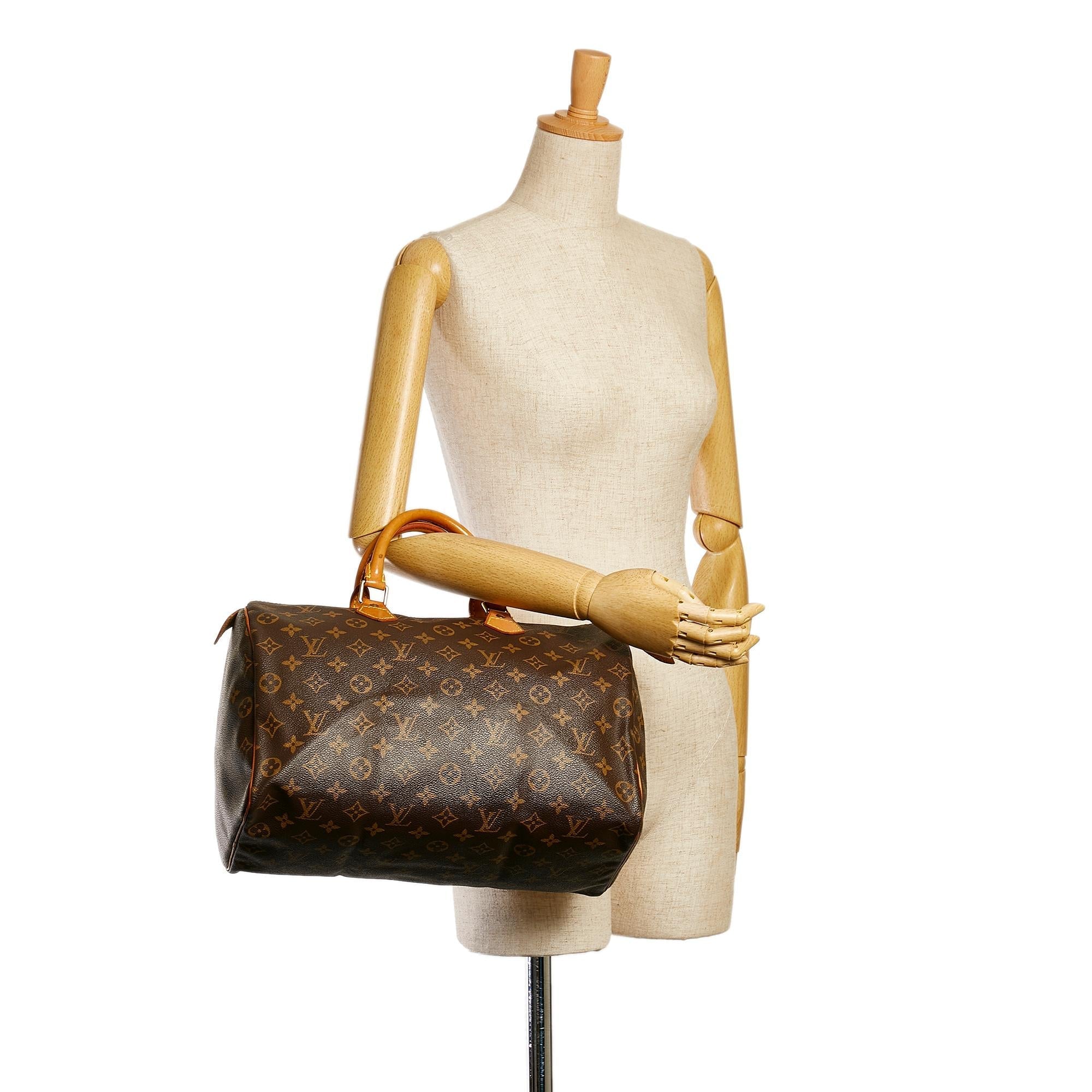 Louis Vuitton Monogram Speedy 35 (SHG-35338)