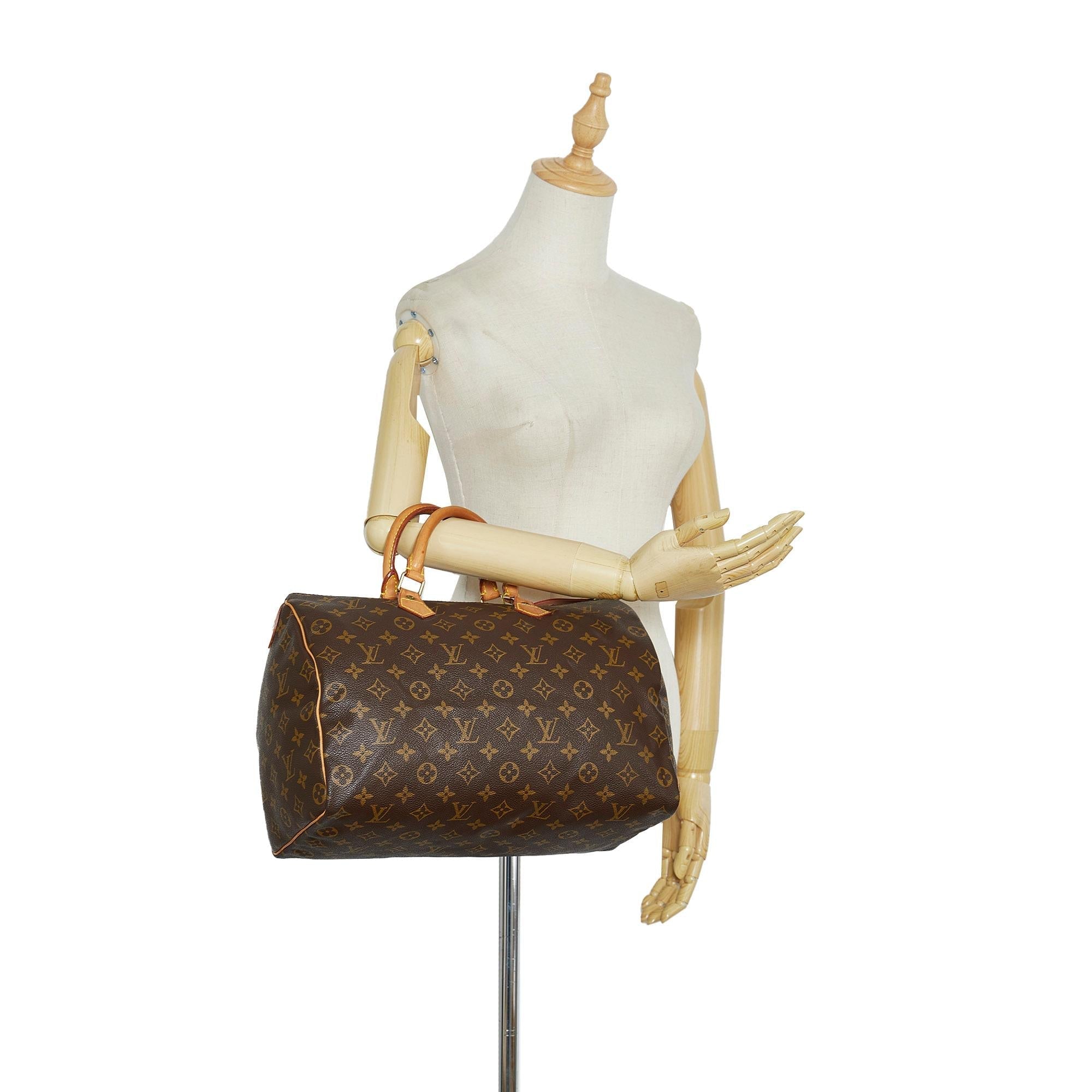 Louis Vuitton Monogram Speedy 35 (SHG-Aa5mNp)
