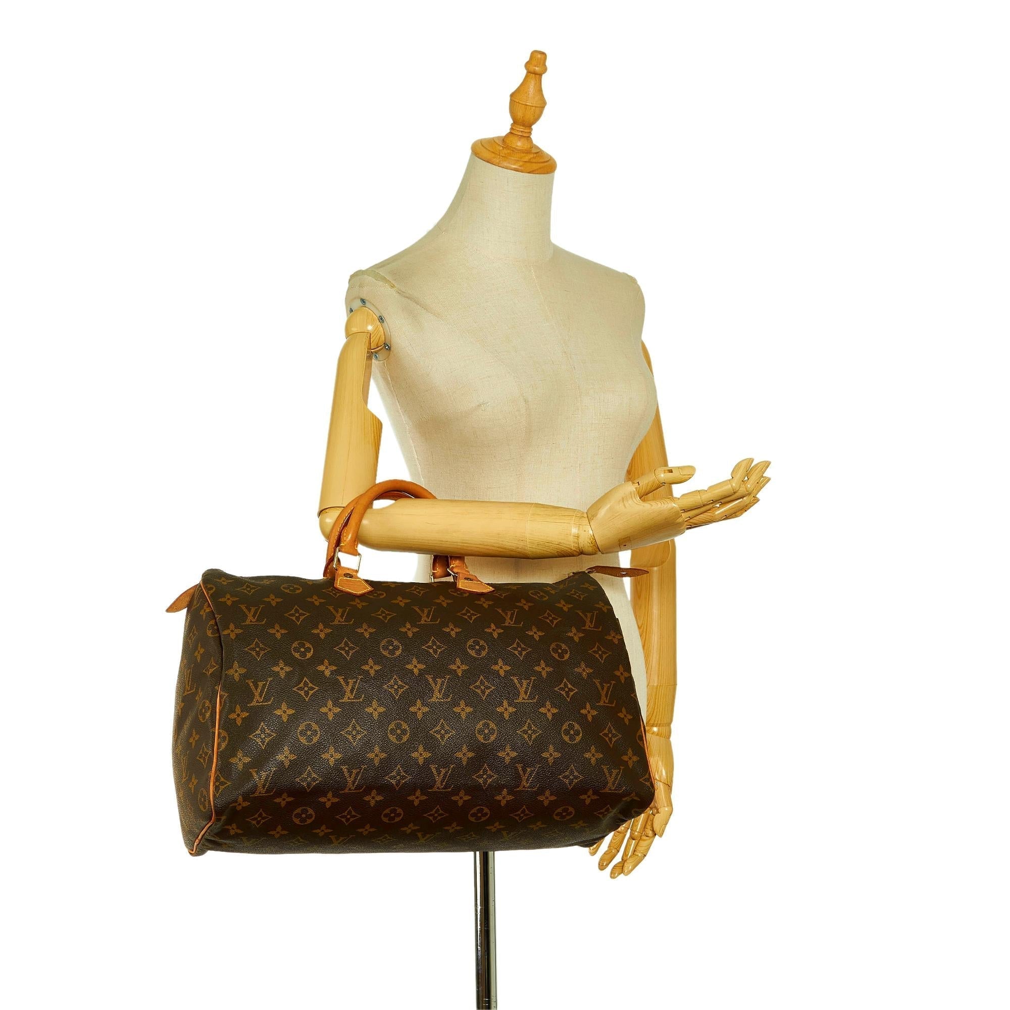 Louis Vuitton Monogram Speedy 40 (SHG-35179)