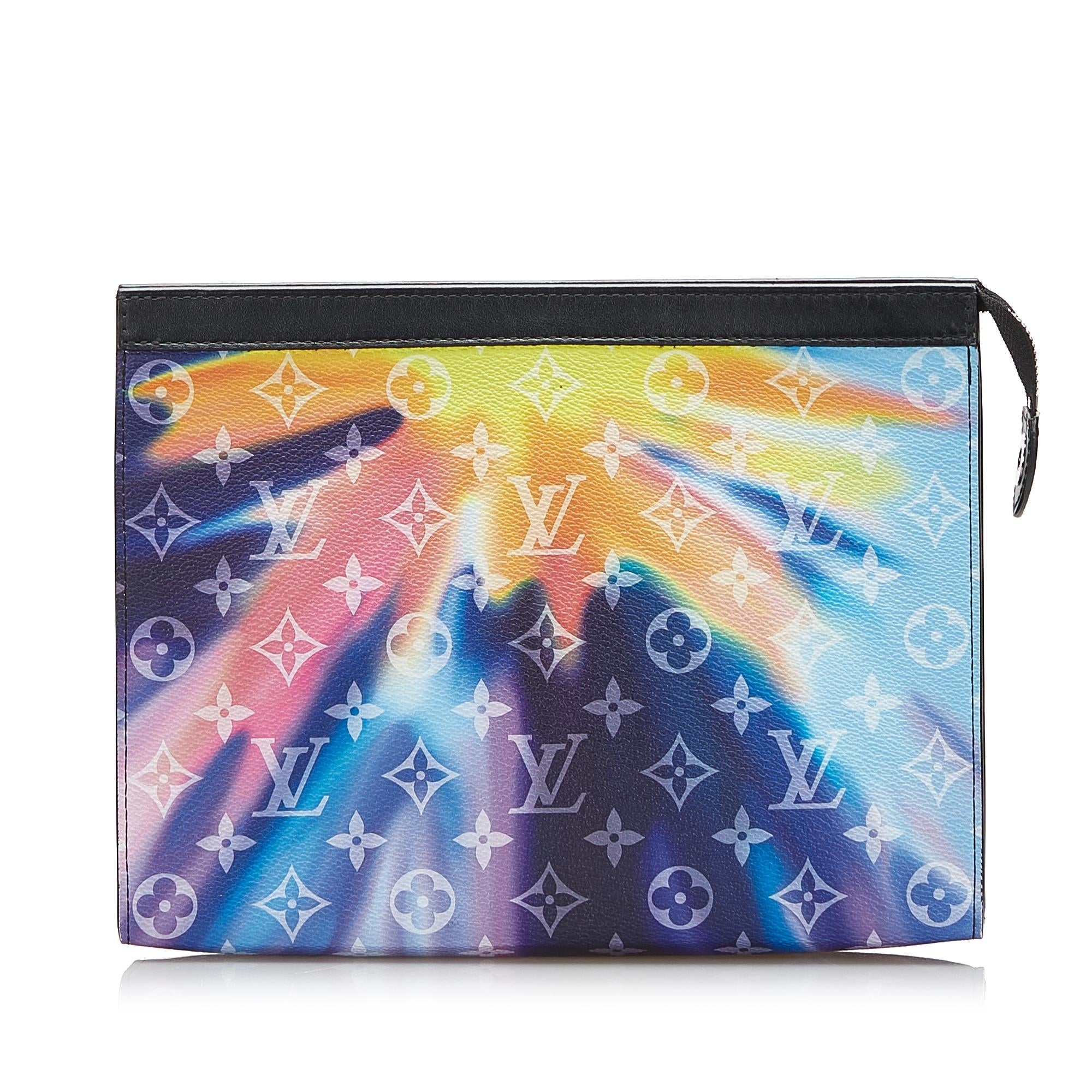 Louis Vuitton Monogram Sunset Pochette Voyage MM (SHG-pYGgdC)