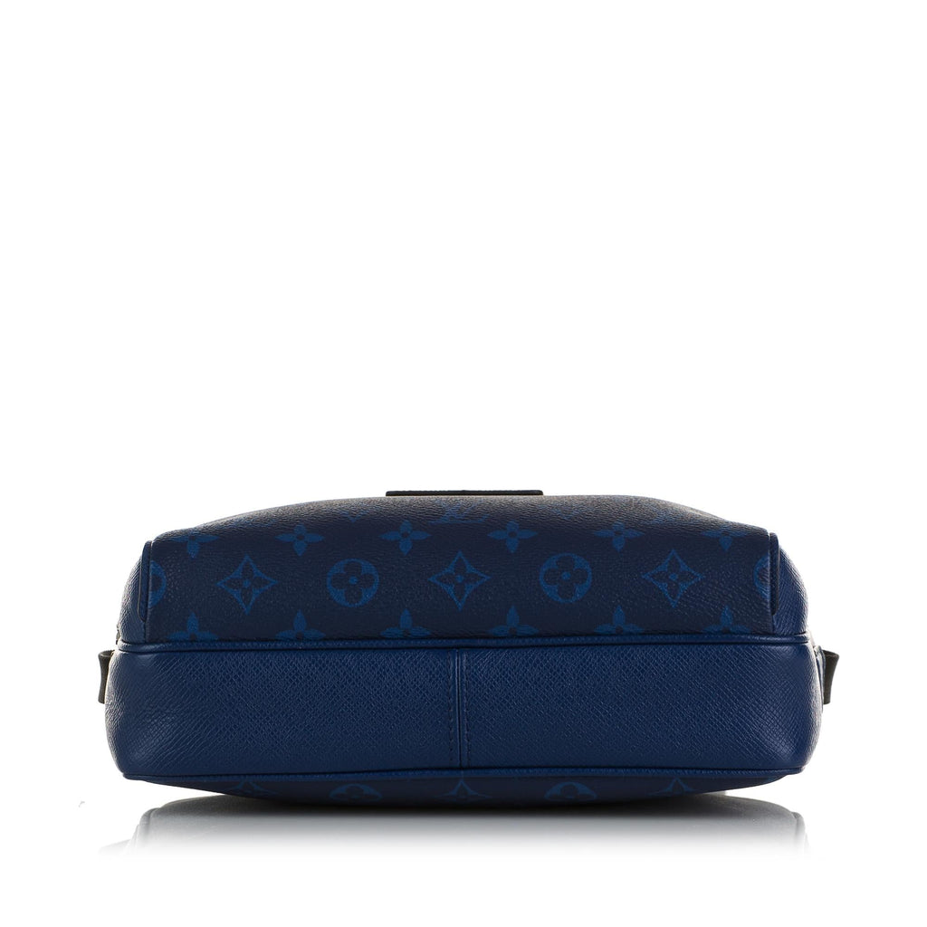 Louis Vuitton Monogram Taigarama Outdoor Messenger (SHG-3KVgCo)