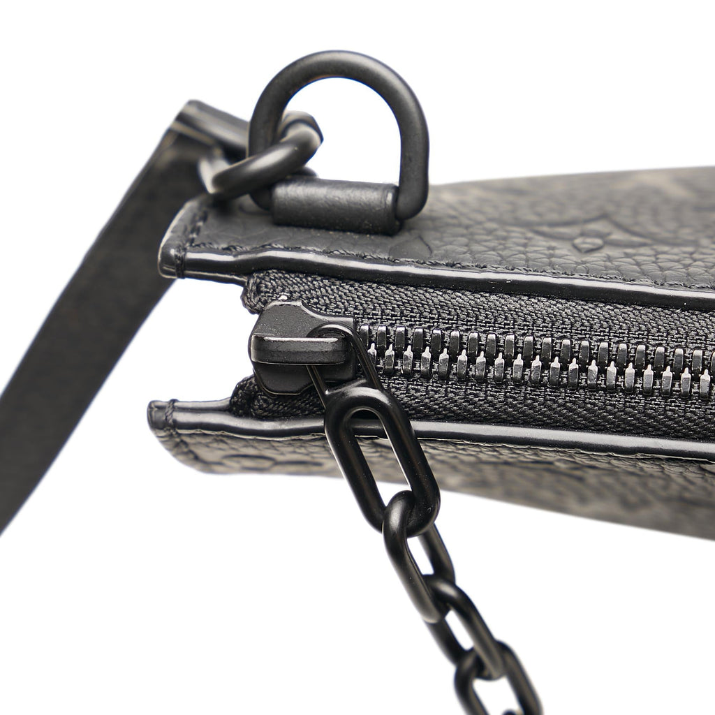 Louis Vuitton Monogram Taurillon Sac Plat (SHG-YouJrv)
