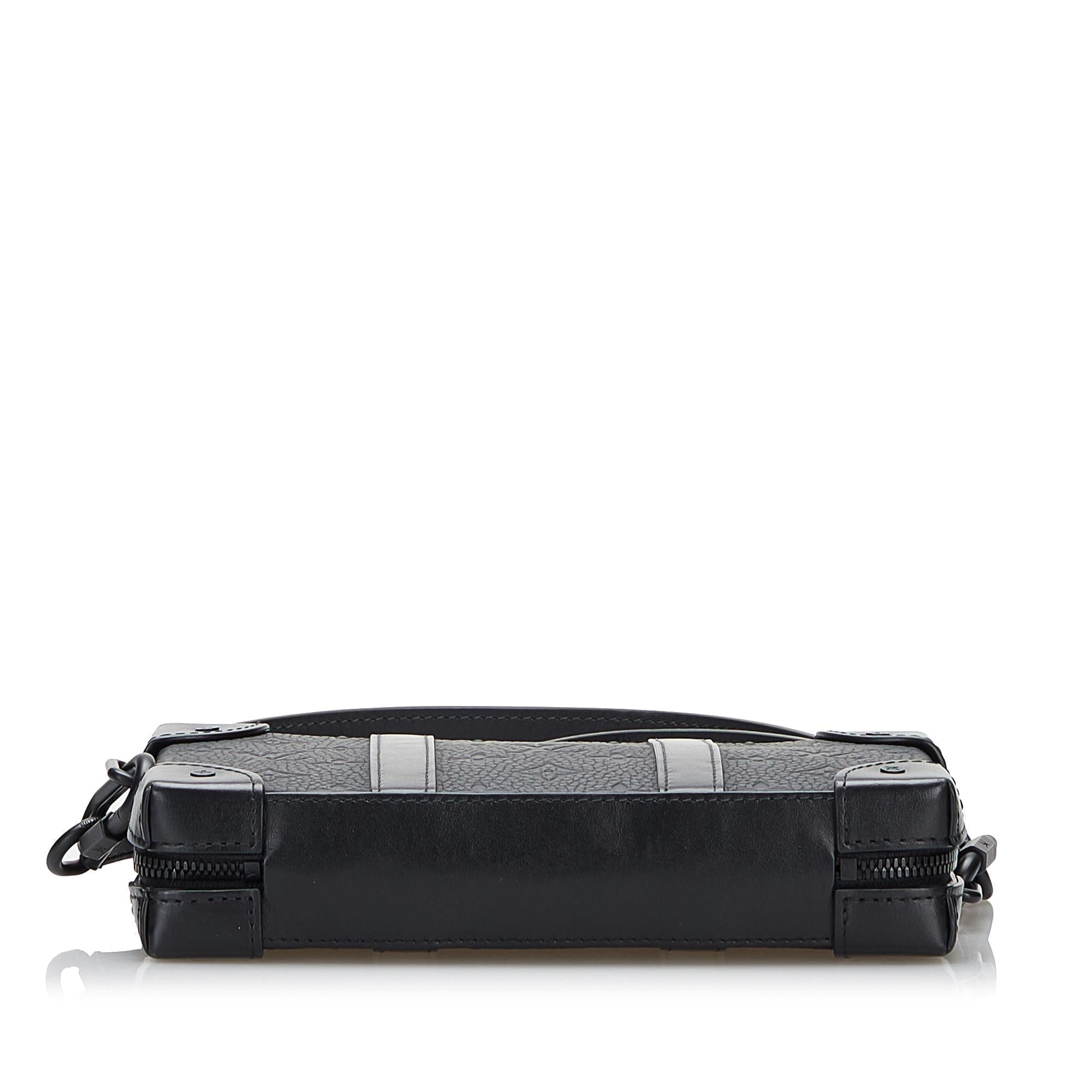 Louis Vuitton Monogram Taurillon Soft Trunk Wallet (SHG-H4CnUJ)