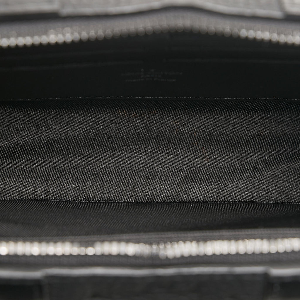 Louis Vuitton Monogram Taurillon Soft Trunk Wallet (SHG-H4CnUJ)