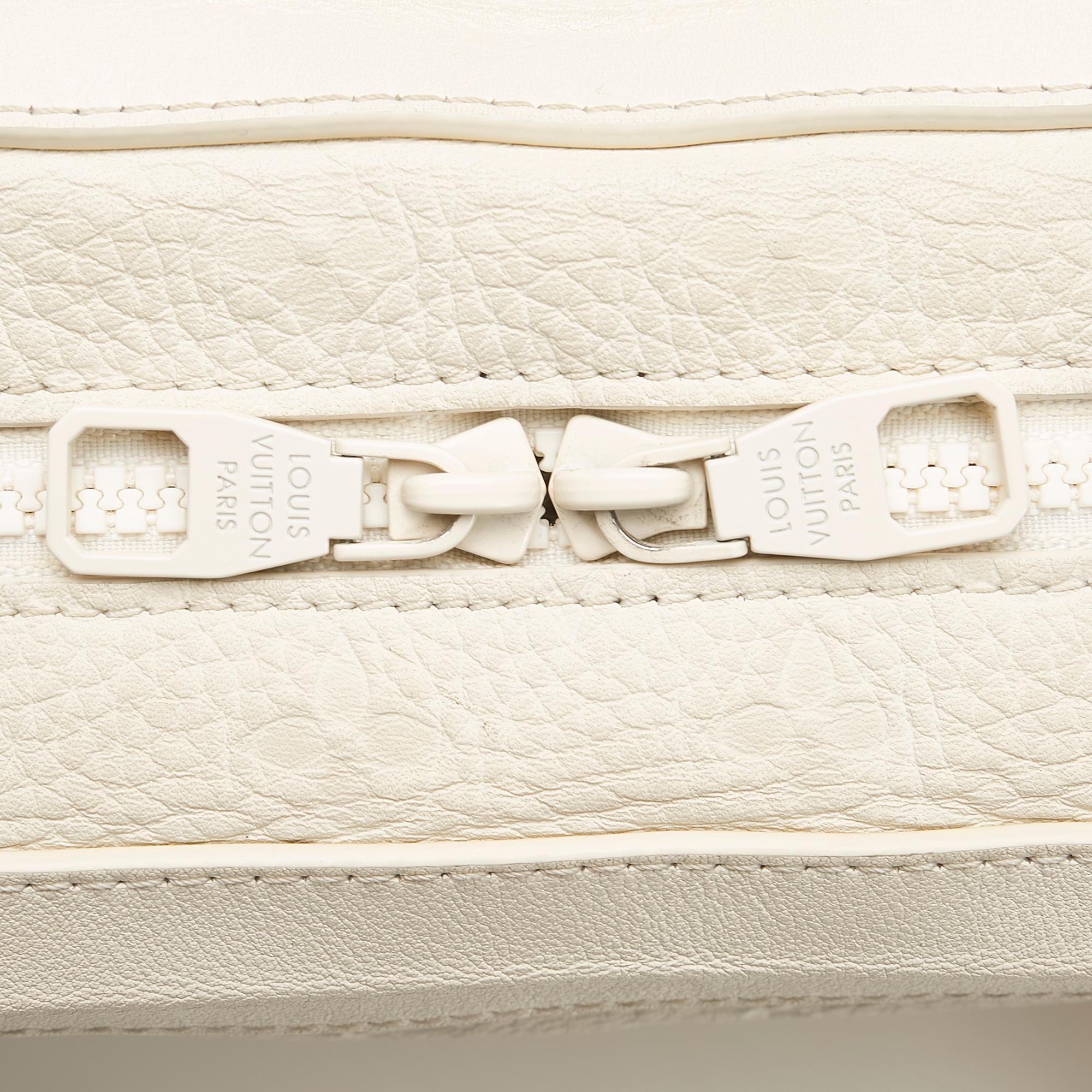 Louis Vuitton Monogram Taurillon Soft Trunk (SHG-kfWP0E)