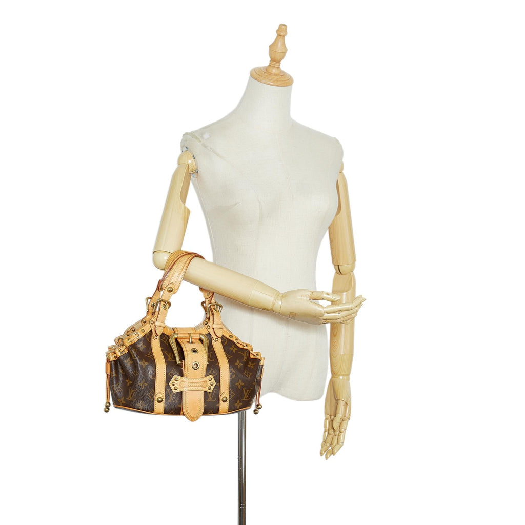 Louis Vuitton Monogram Theda PM (SHG-FCtnxe)