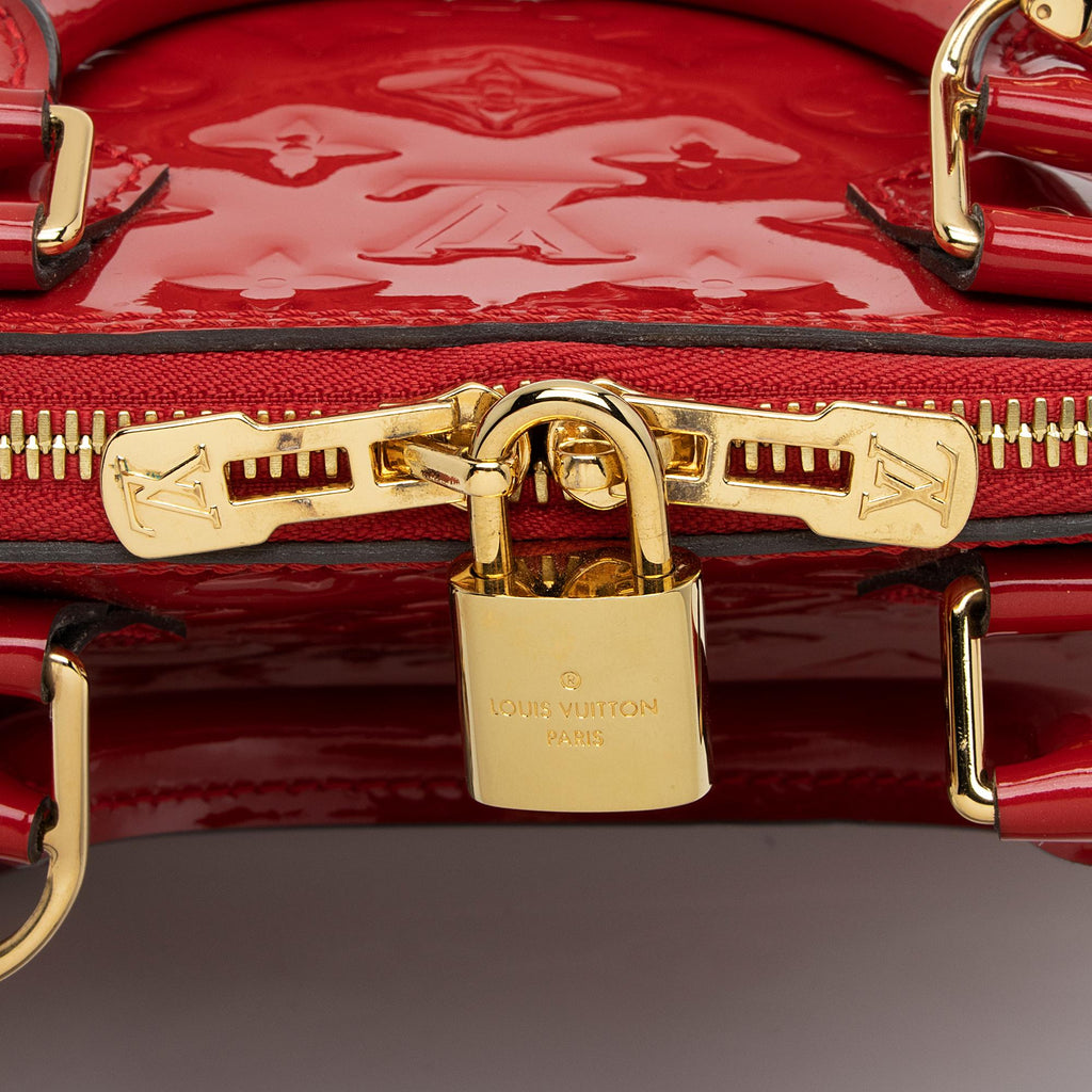 Louis Vuitton Monogram Vernis Alma BB Satchel (SHF-3tRcMZ)