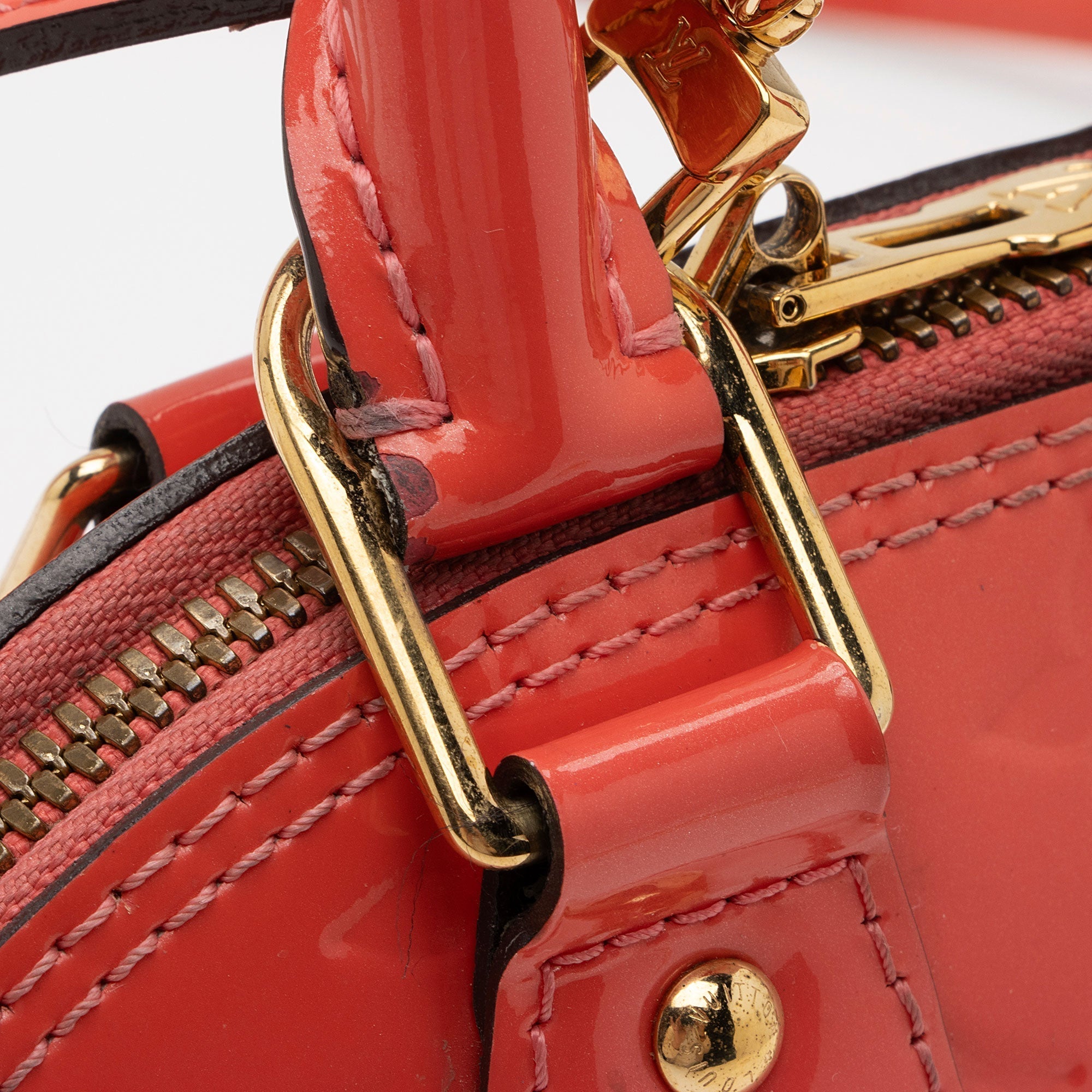 Louis Vuitton Monogram Vernis Alma BB Satchel (SHF-zmgCYX)