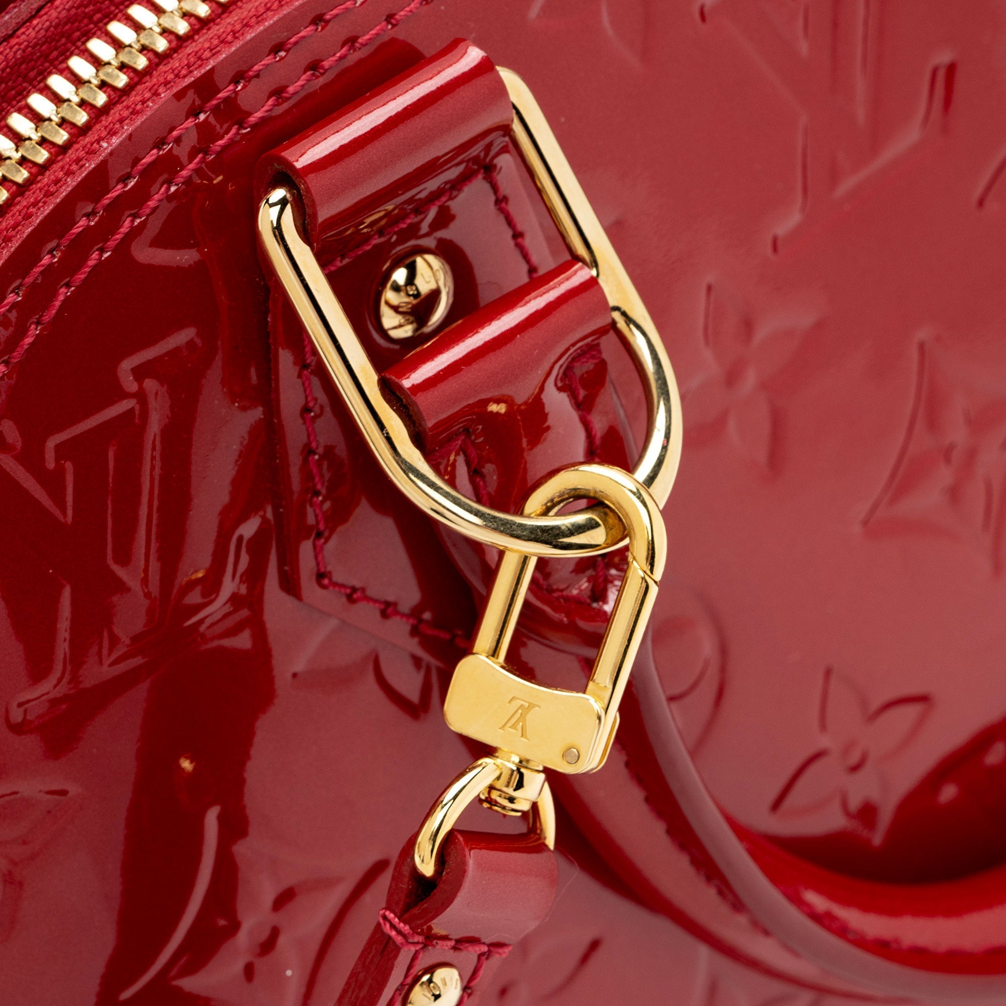 Louis Vuitton Monogram Vernis Alma BB Satchel (SHF-CV7nBZ)