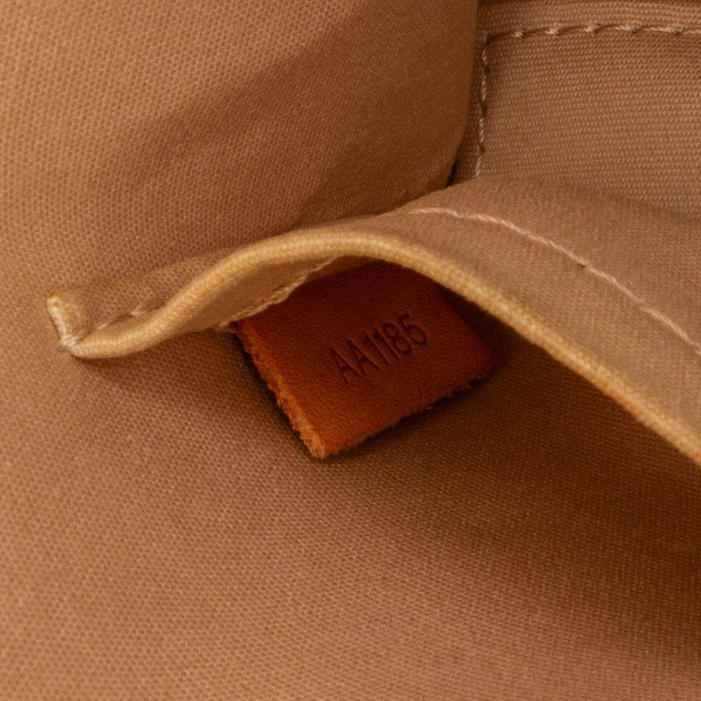 Louis Vuitton Monogram Vernis Alma BB (SHG-ToqnTG)