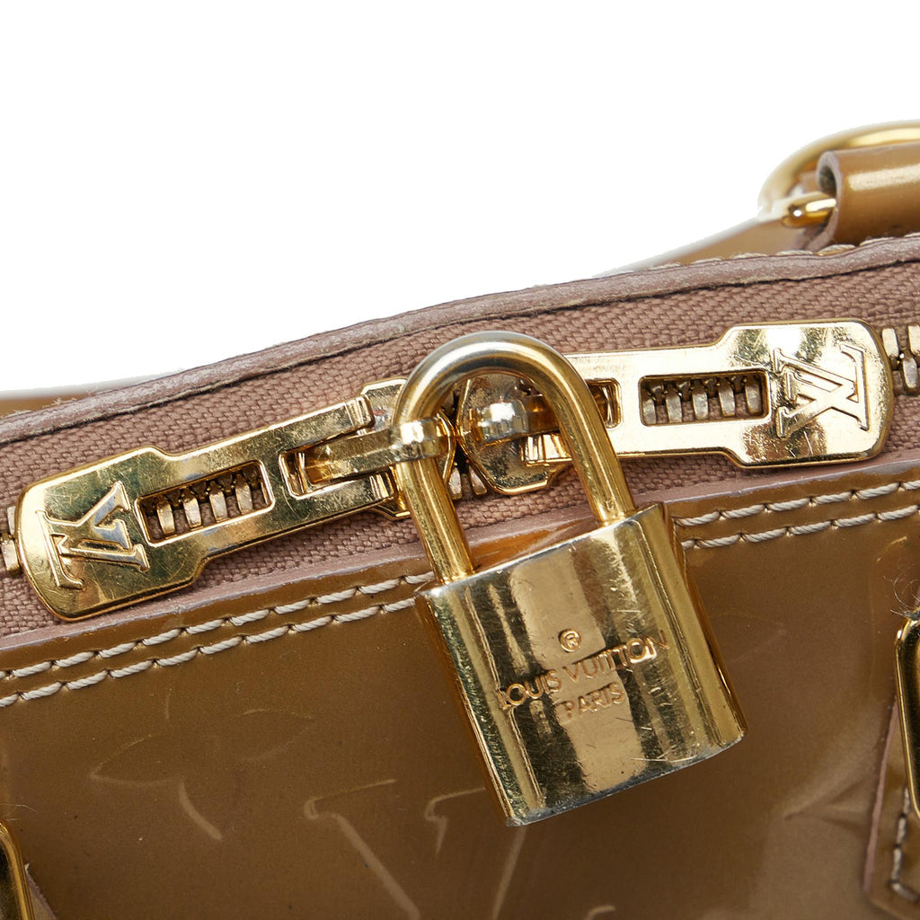 Louis Vuitton Monogram Vernis Alma BB (SHG-8kh7FP)
