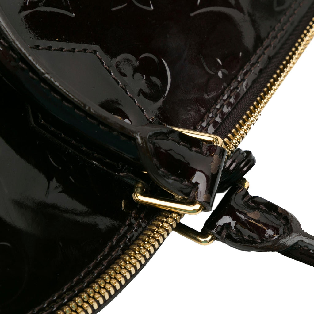 Louis Vuitton Monogram Vernis Alma GM (SHG-VQDbIb)