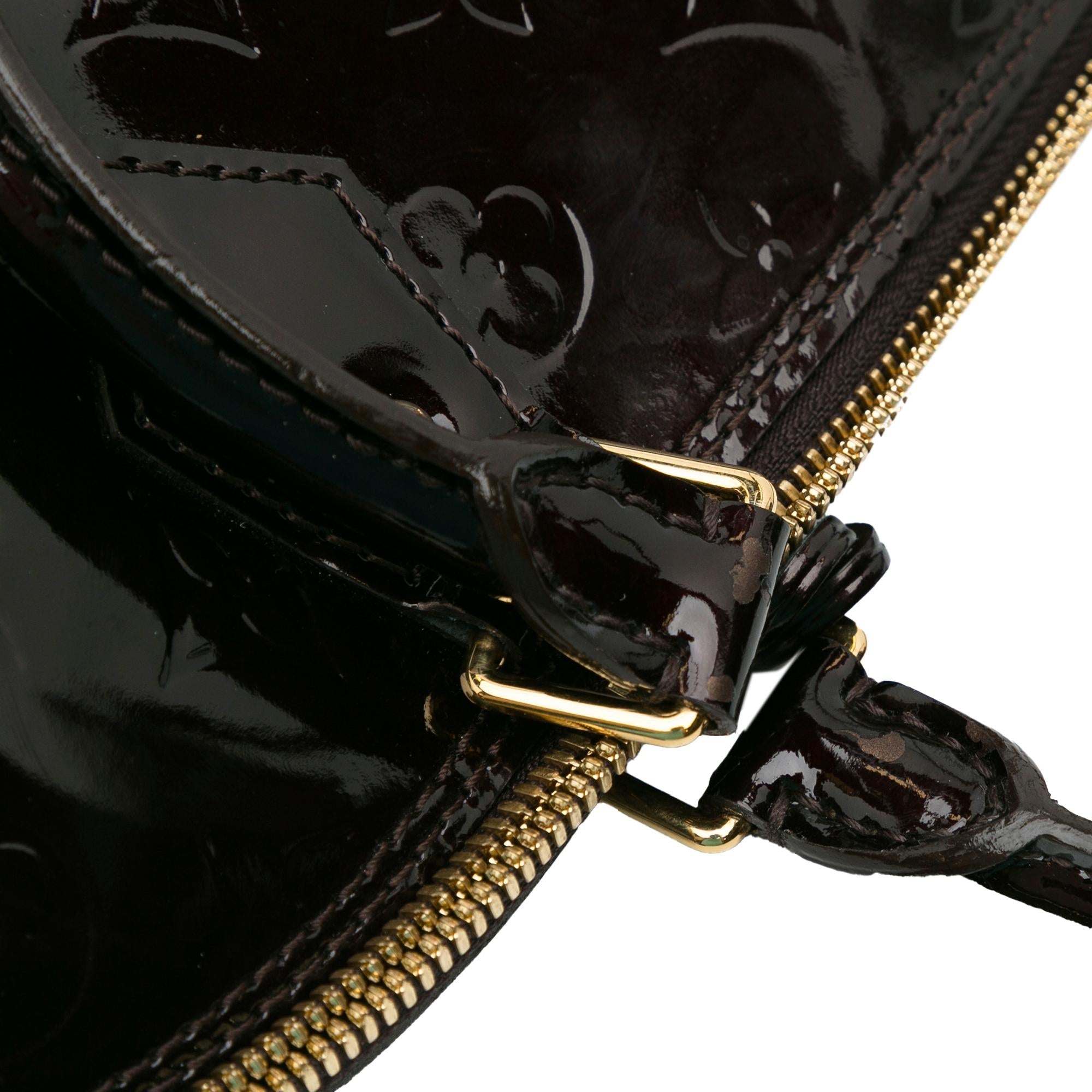 Louis Vuitton Monogram Vernis Alma GM (SHG-VQDbIb)