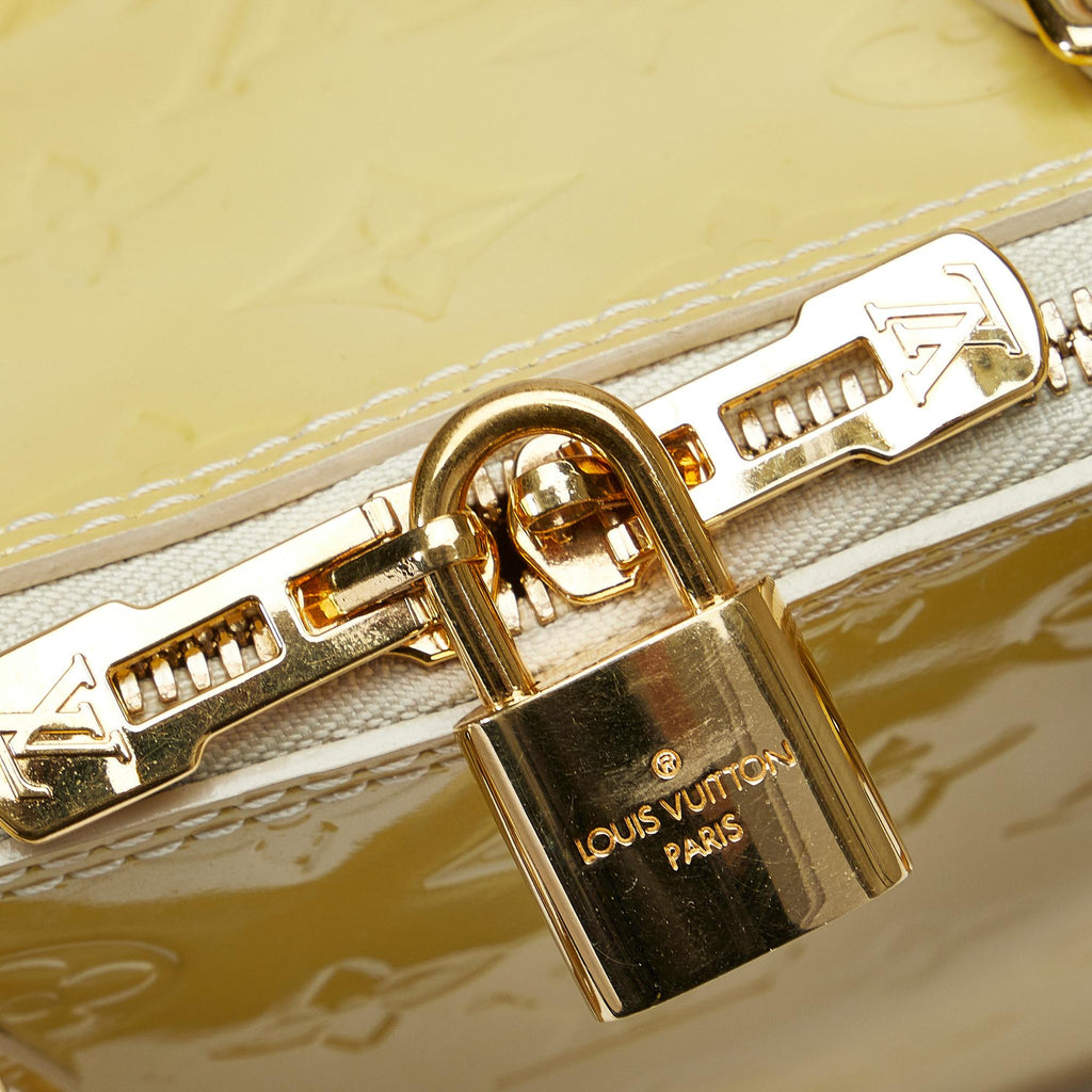 Louis Vuitton Monogram Vernis Alma PM (SHG-6v1uom)