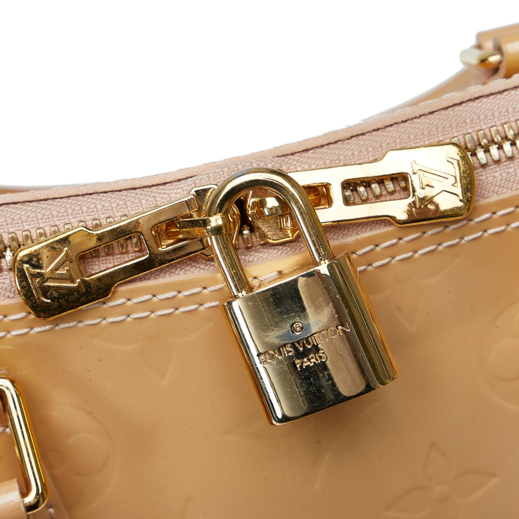 Louis Vuitton Monogram Vernis Alma PM (SHG-Xt3lPT)