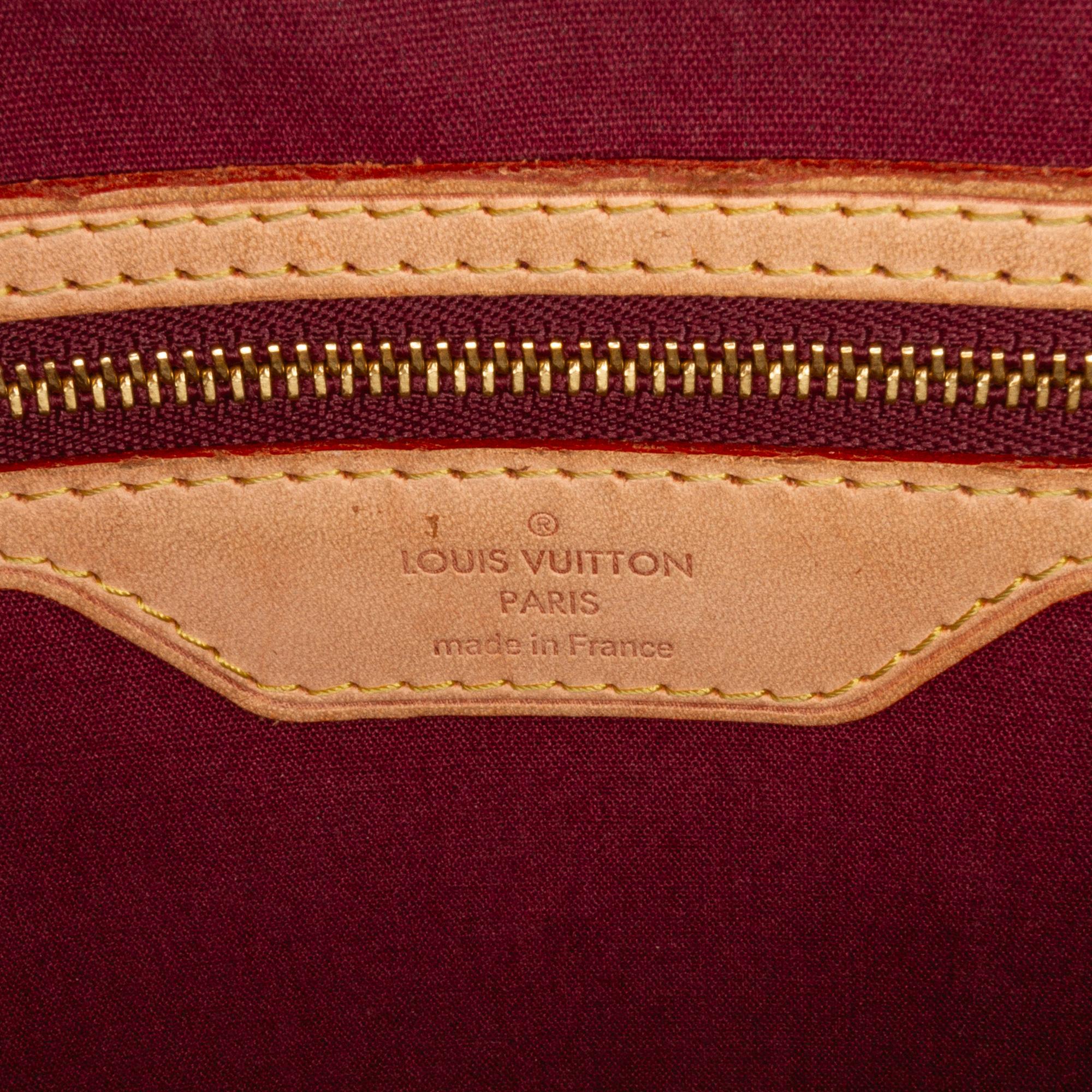 Louis Vuitton Monogram Vernis Brea MM (SHG-NfxnbQ)