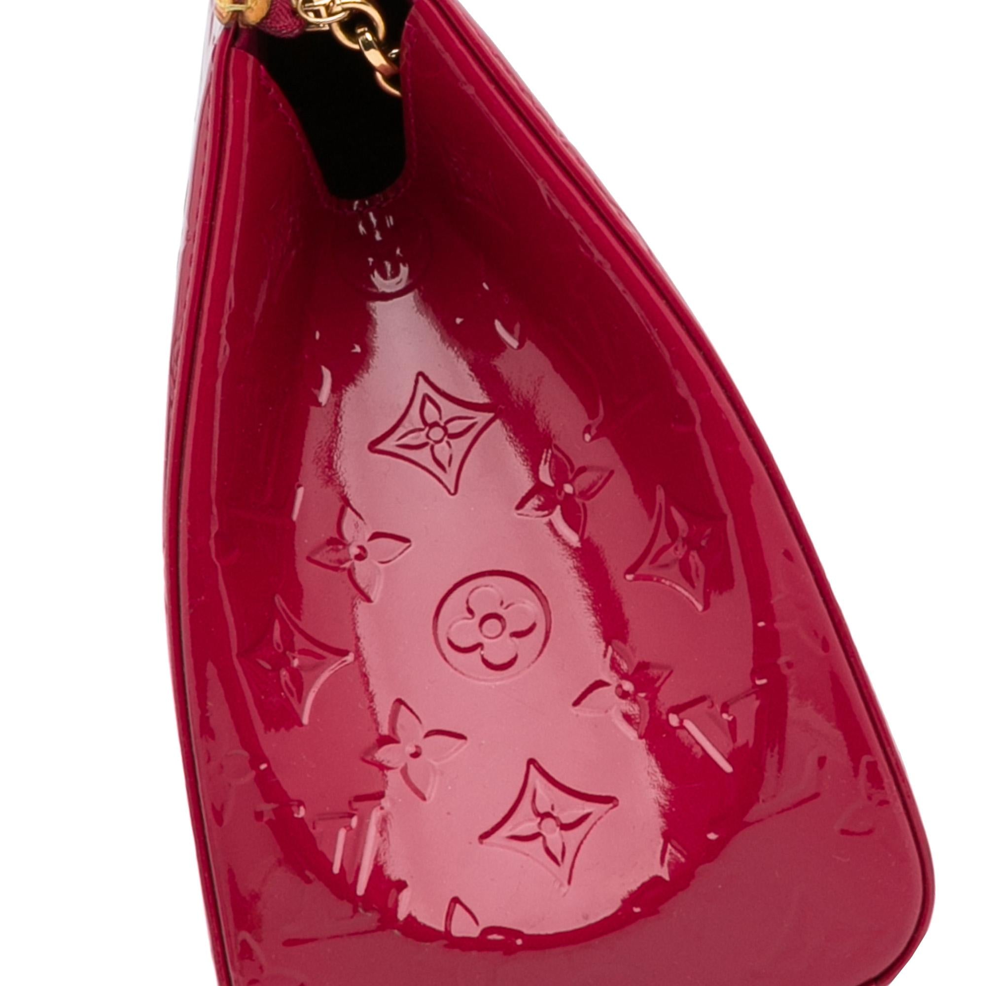 Louis Vuitton Monogram Vernis Brea MM (SHG-wdYIfH)