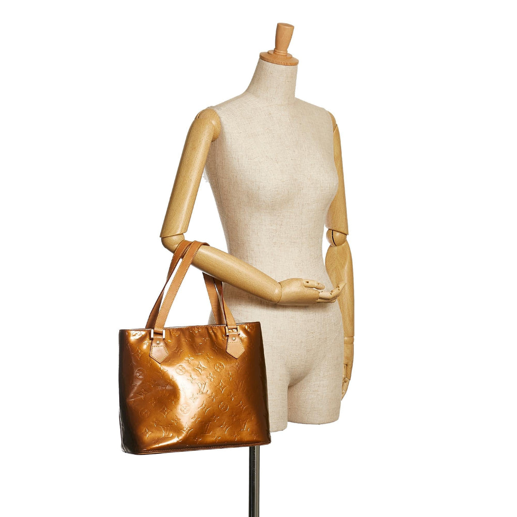 Louis Vuitton Monogram Vernis Houson (SHG-34903)