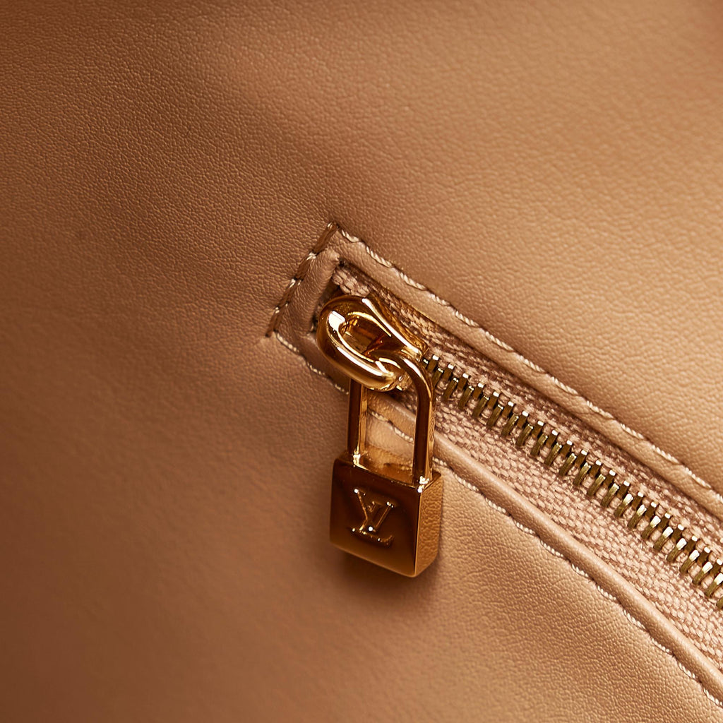 Louis Vuitton Monogram Vernis Houston
