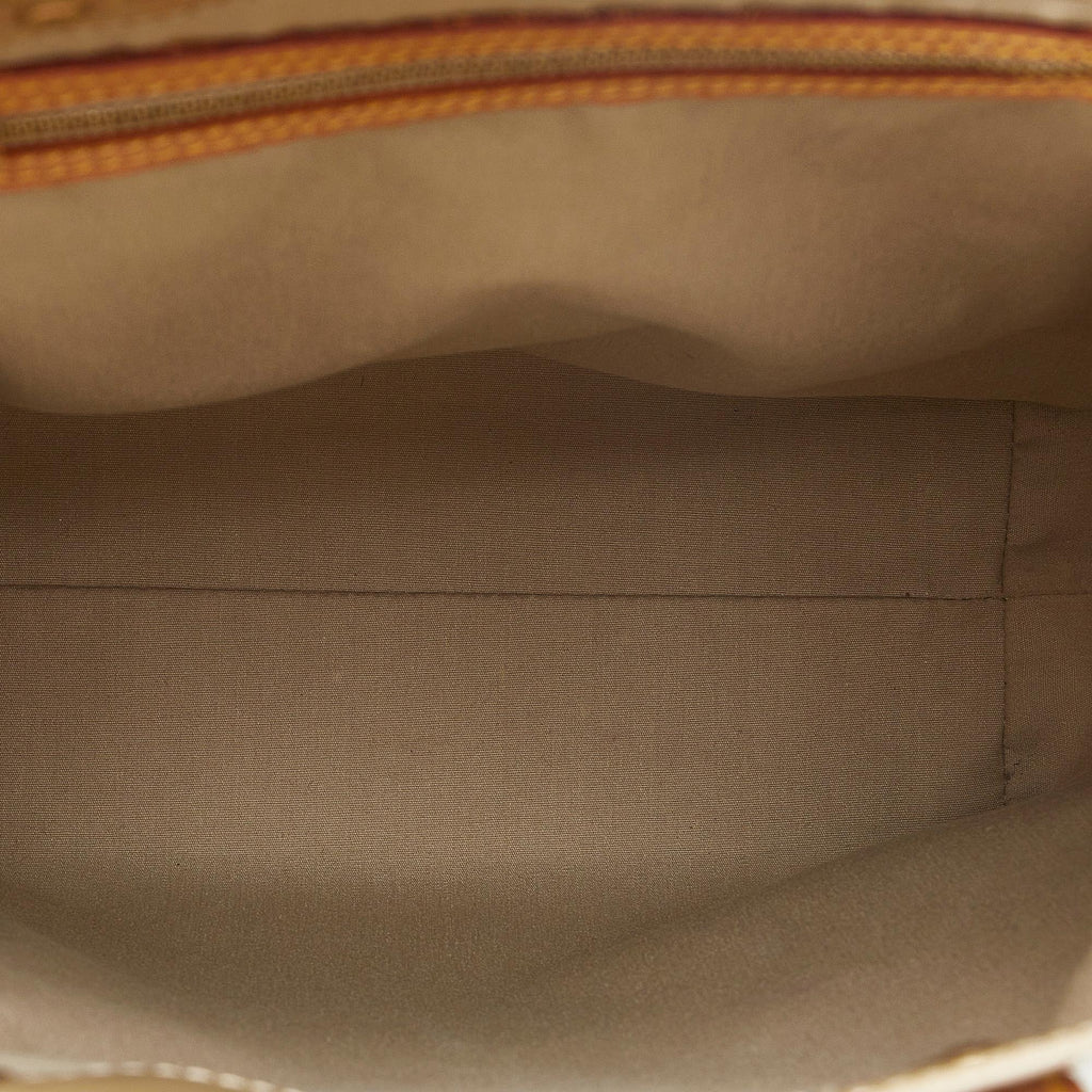 Louis Vuitton Monogram Vernis Reade MM (SHG-vEVdzz)