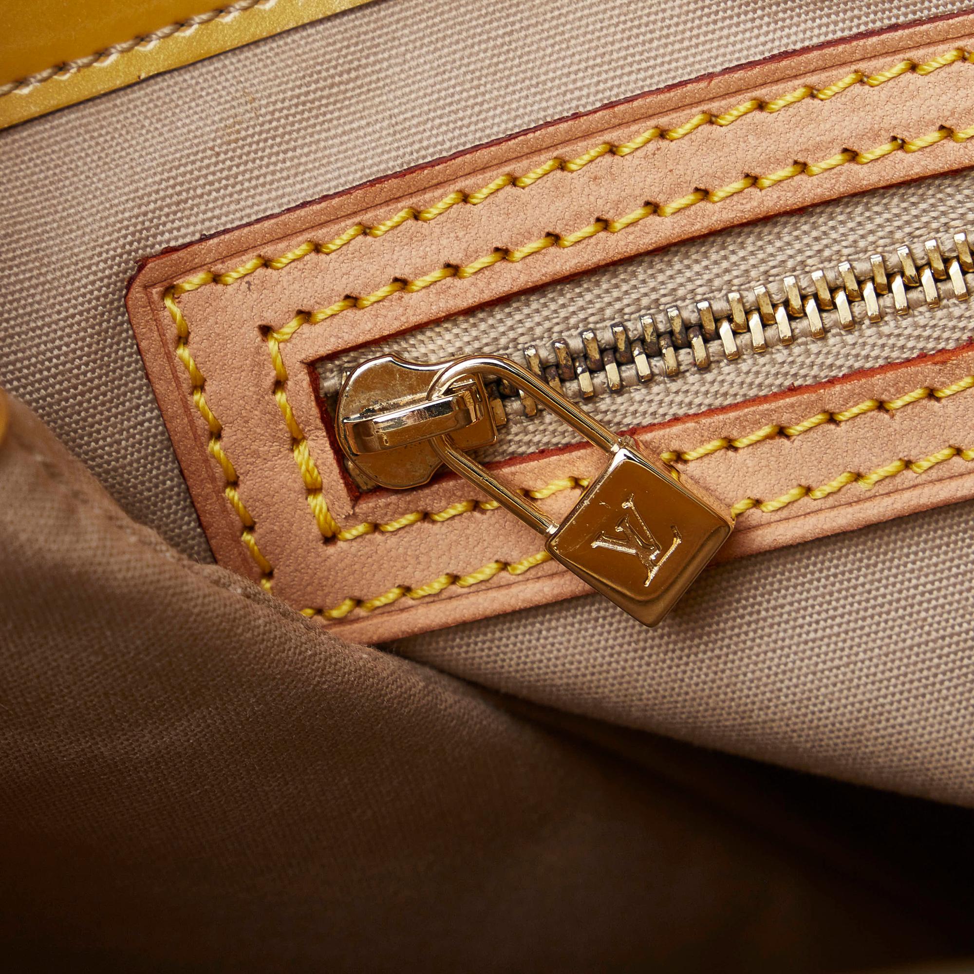 Louis Vuitton Monogram Vernis Reade MM (SHG-x7w3Ir)