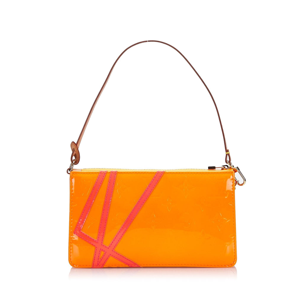 Louis Vuitton Monogram Vernis Robert Wilson Lexington Pochette (SHG-WUMRw6)