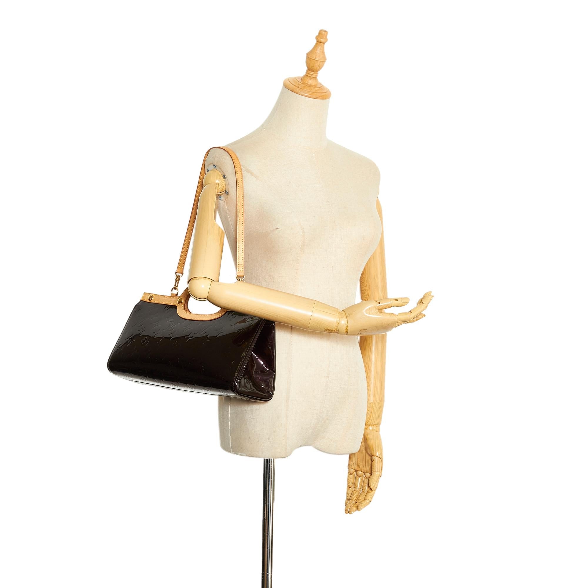 Louis Vuitton Monogram Vernis Roxbury Drive (SHG-2rzxbX)