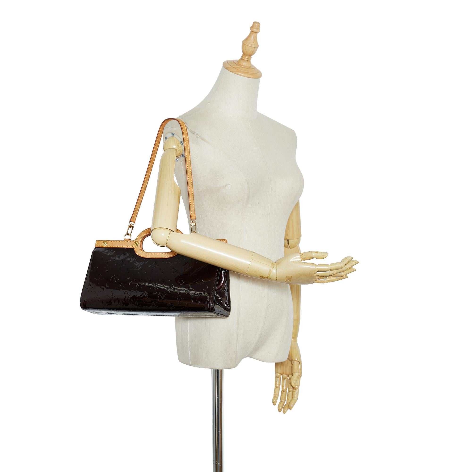 Louis Vuitton Monogram Vernis Roxbury Drive (SHG-GQDwYS)