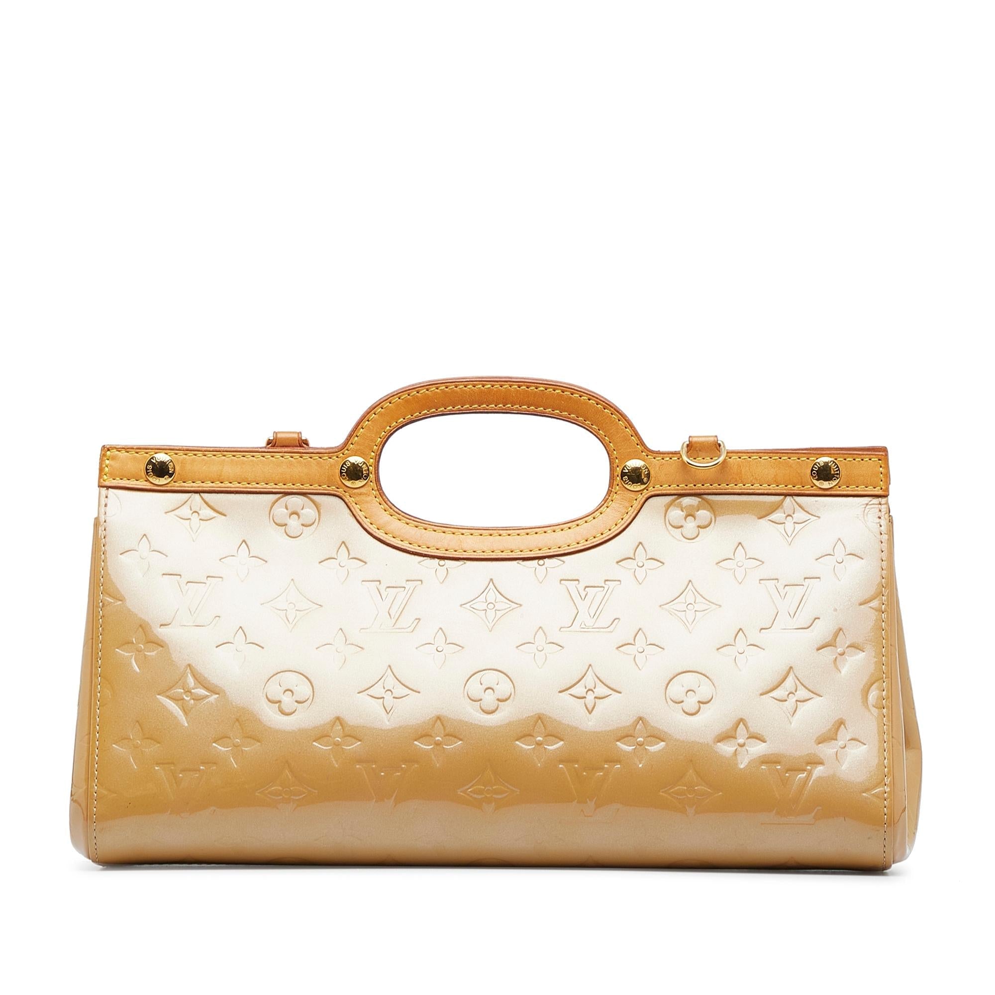 Louis Vuitton Monogram Vernis Roxbury Drive (SHG-q9HIrJ)