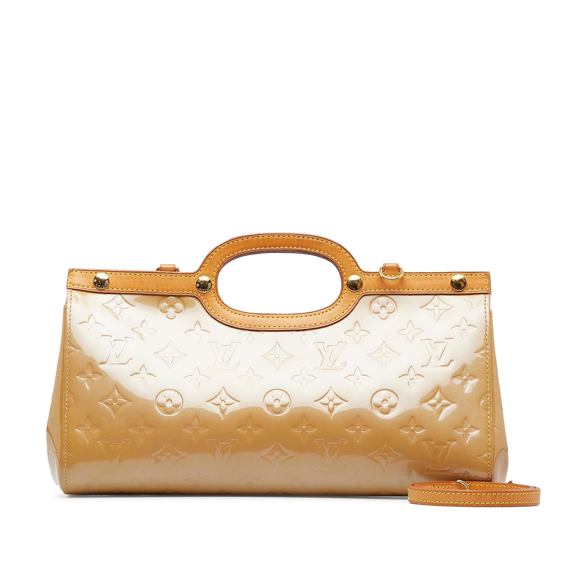 Louis Vuitton Monogram Vernis Roxbury Drive (SHG-q9HIrJ)