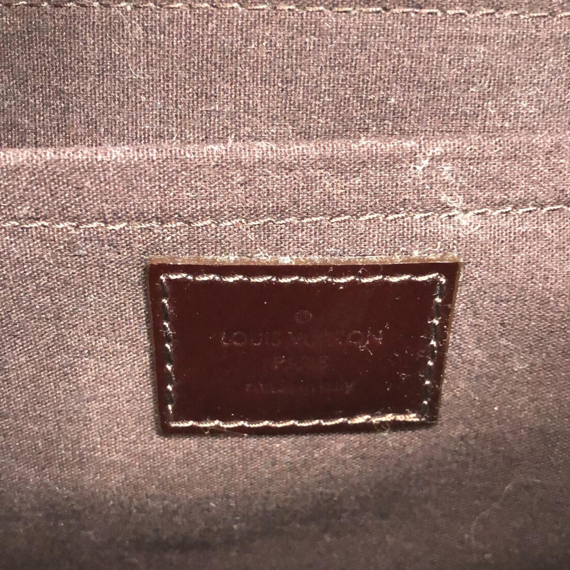 Louis Vuitton Monogram Vernis Vermont Avenue (SHG-HnP120)
