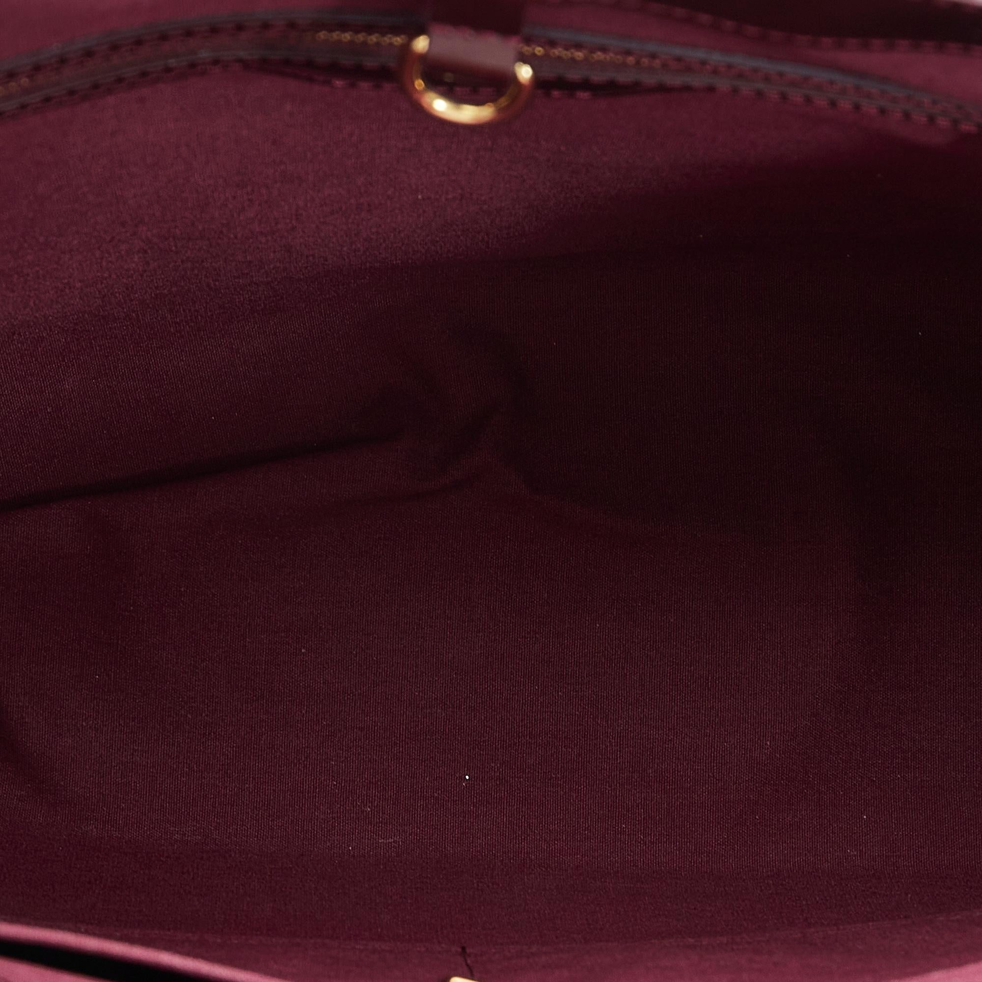 Louis Vuitton Monogram Vernis Wilshire MM (SHG-zreLC0)