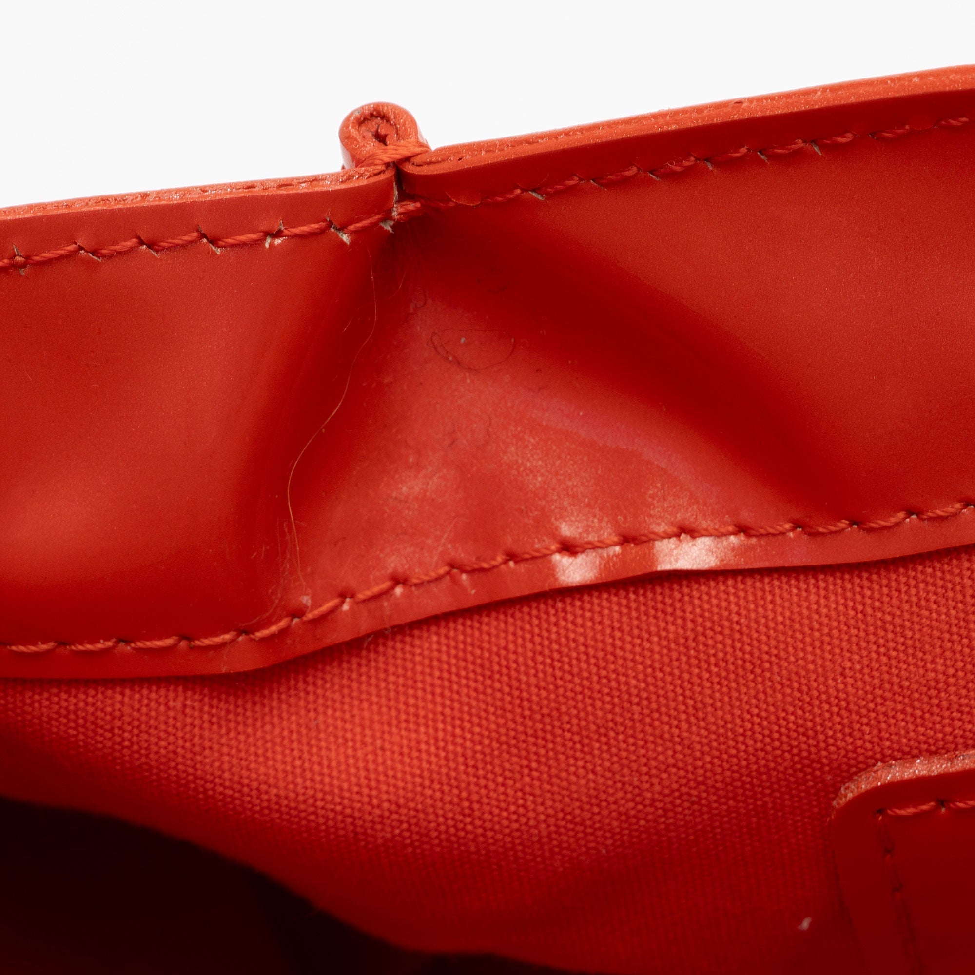 Louis Vuitton Monogram Vernis Wilshire PM Satchel (SHF-7MJQTZ)