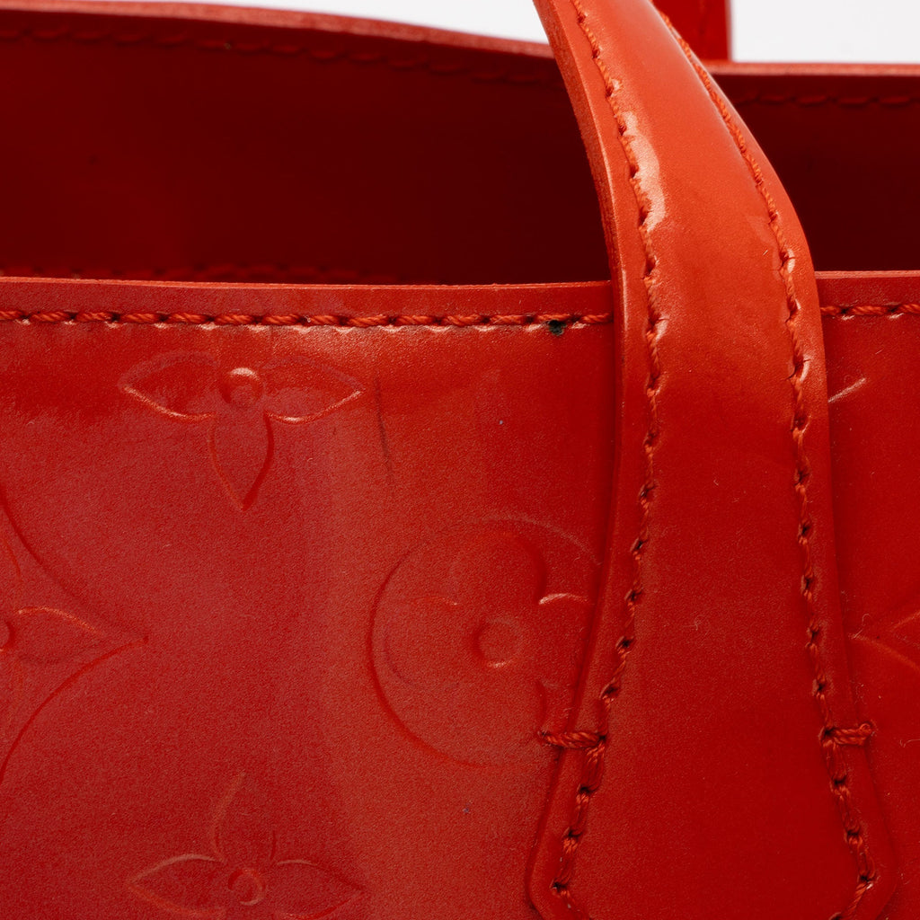Louis Vuitton Monogram Vernis Wilshire PM Satchel (SHF-7MJQTZ)