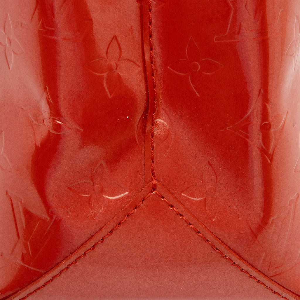 Louis Vuitton Monogram Vernis Wilshire PM Satchel (SHF-7MJQTZ)