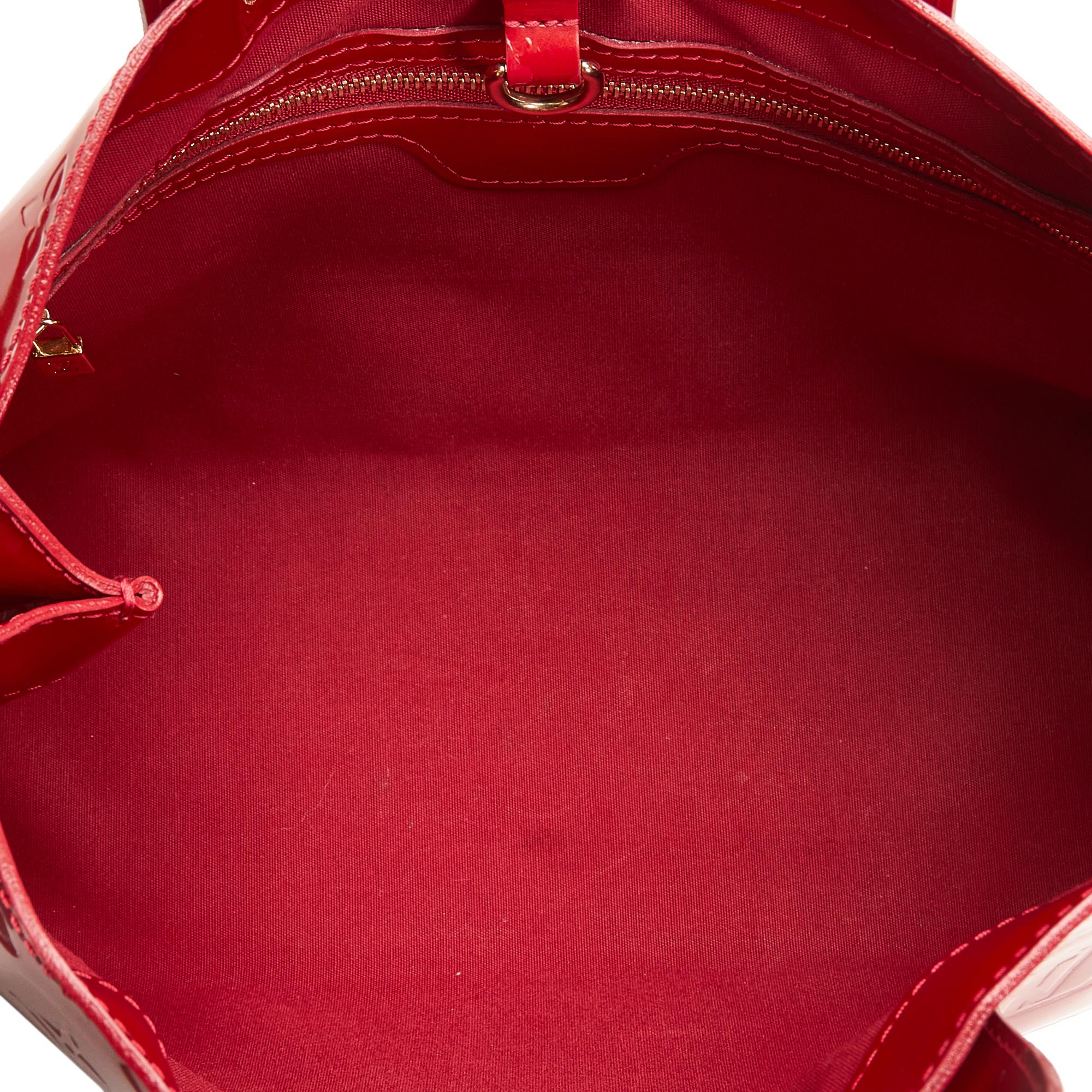 Louis Vuitton Monogram Vernis Wilshire PM (SHG-TRYAiY)