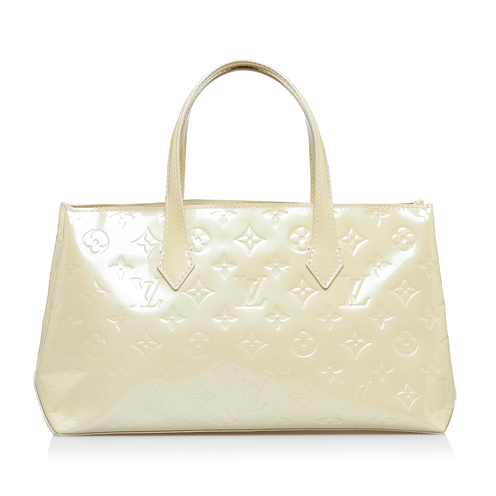 Louis Vuitton Monogram Vernis Wilshire PM (SHG-d7KIiW)