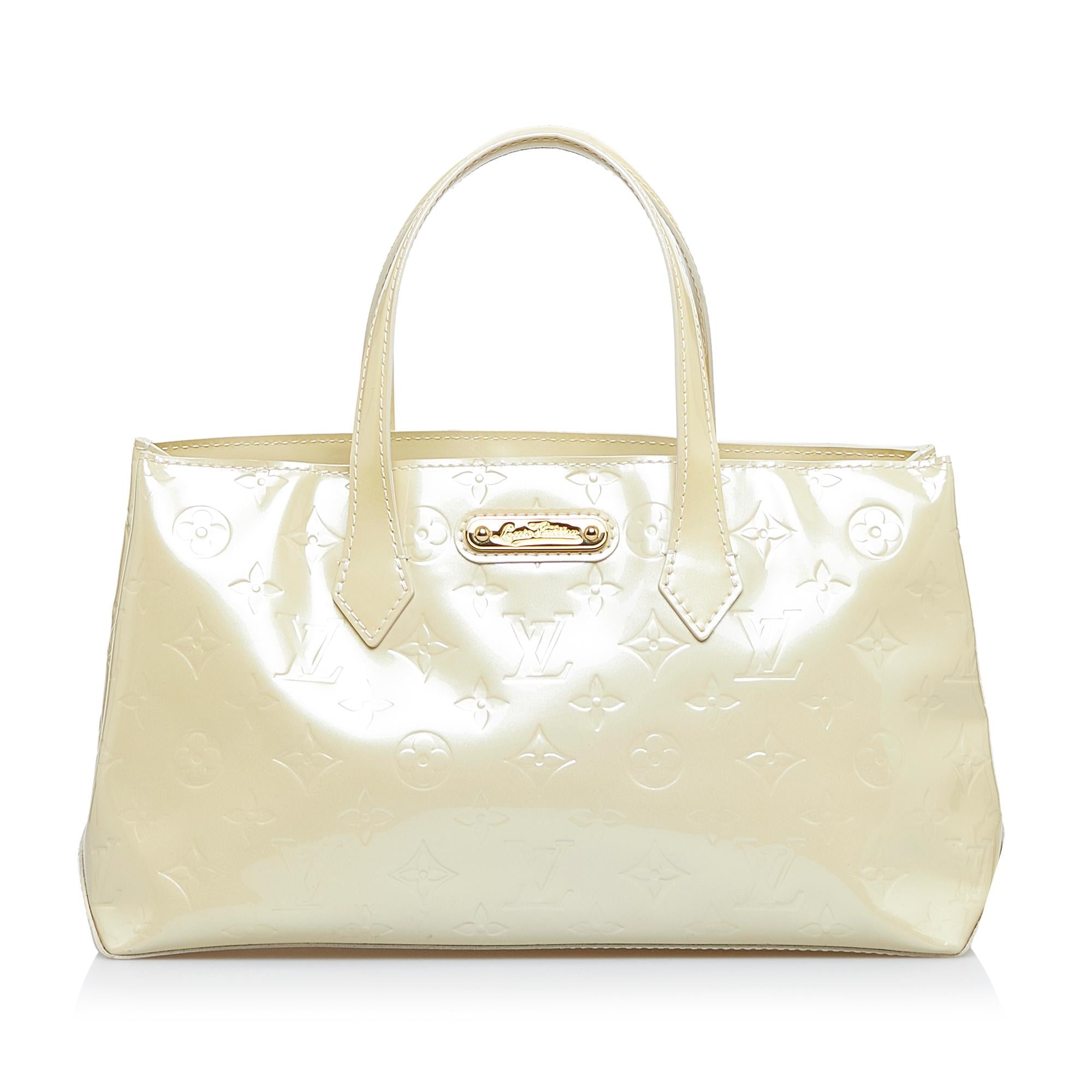 Louis Vuitton Monogram Vernis Wilshire PM (SHG-d7KIiW)