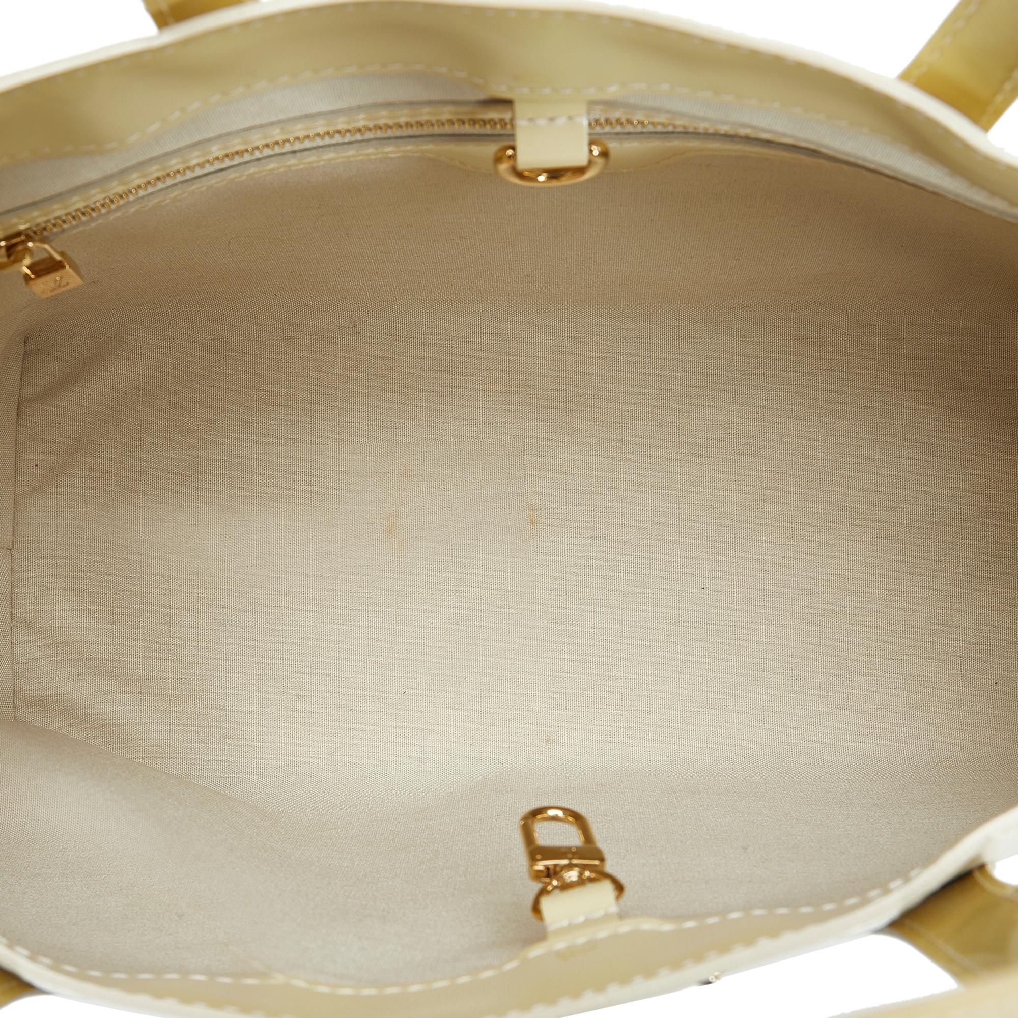 Louis Vuitton Monogram Vernis Wilshire PM (SHG-d7KIiW)