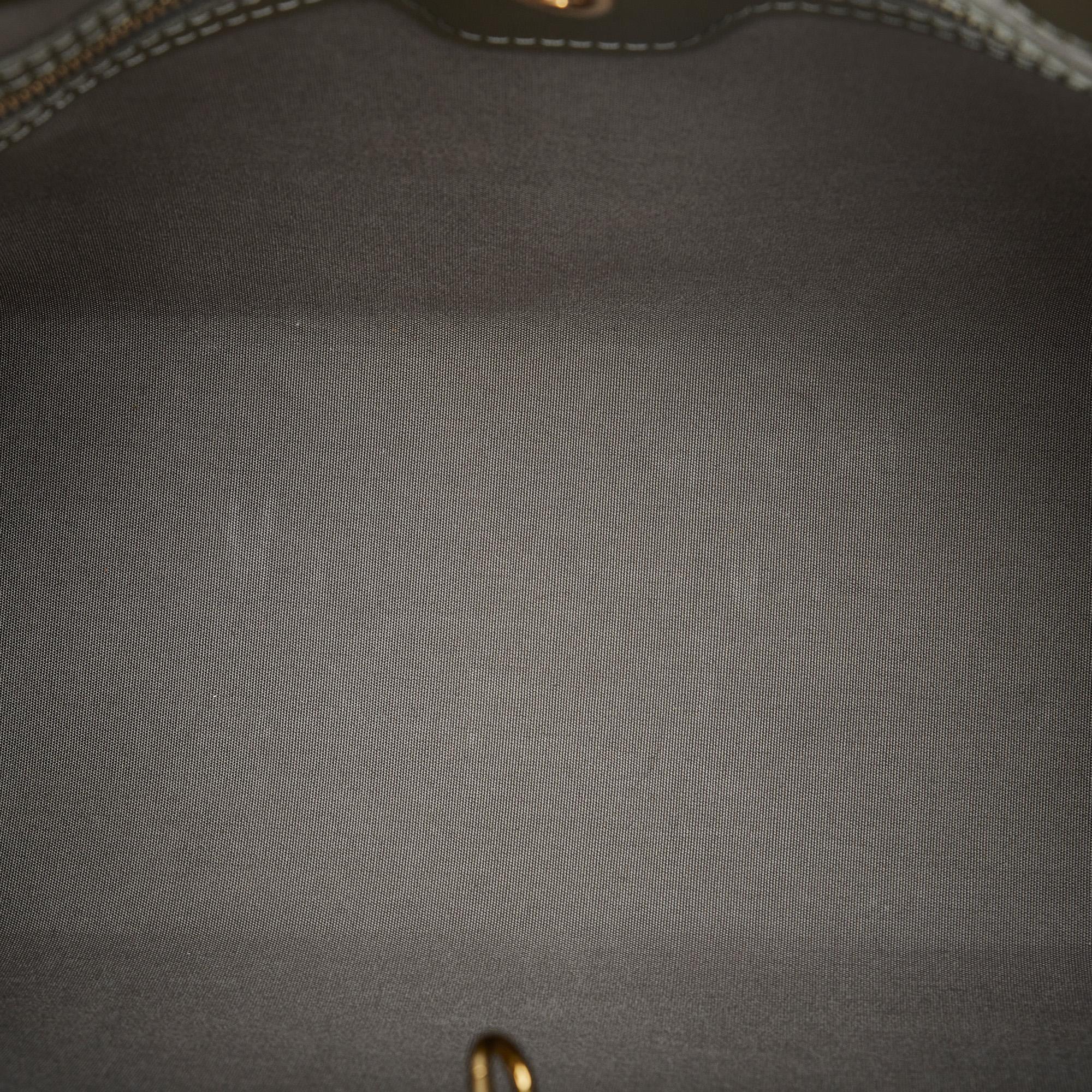 Louis Vuitton Monogram Vernis Wilshire PM (SHG-2VfbXt)