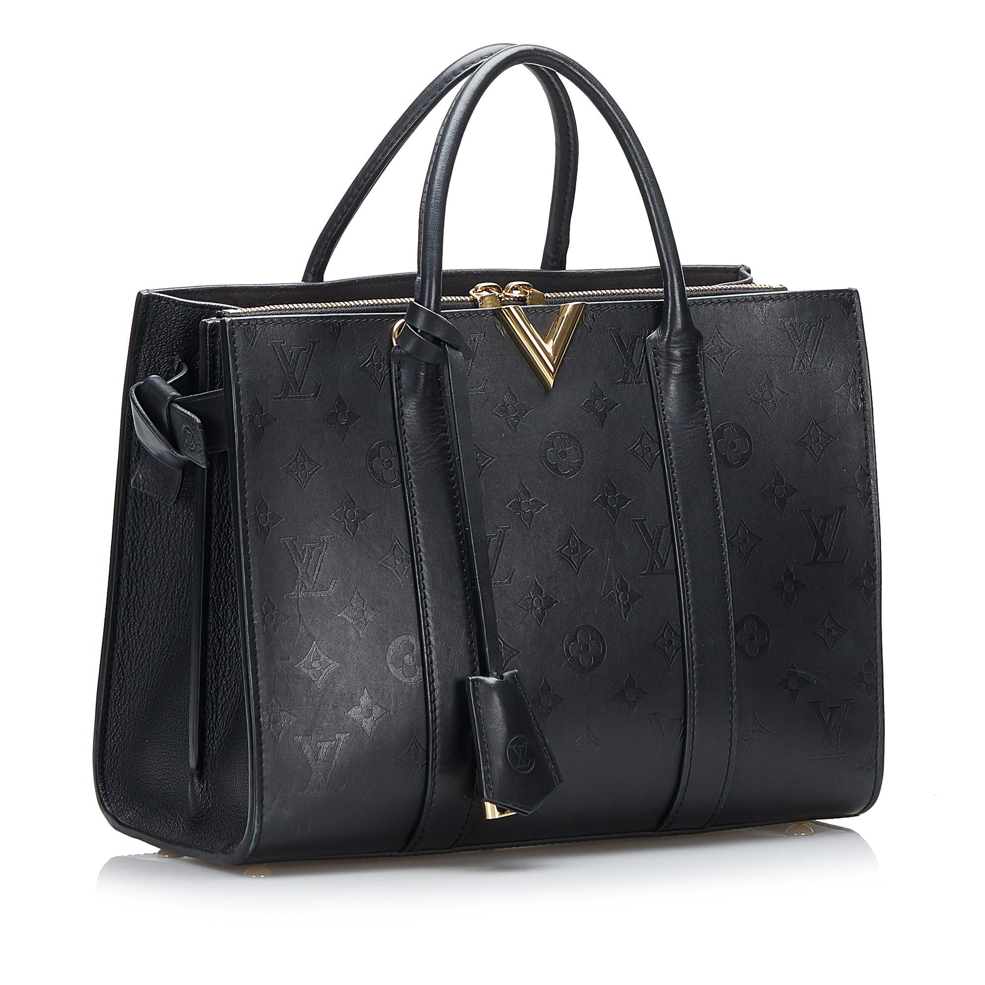 Louis Vuitton Monogram Very Tote MM (SHG-FIJjoJ)