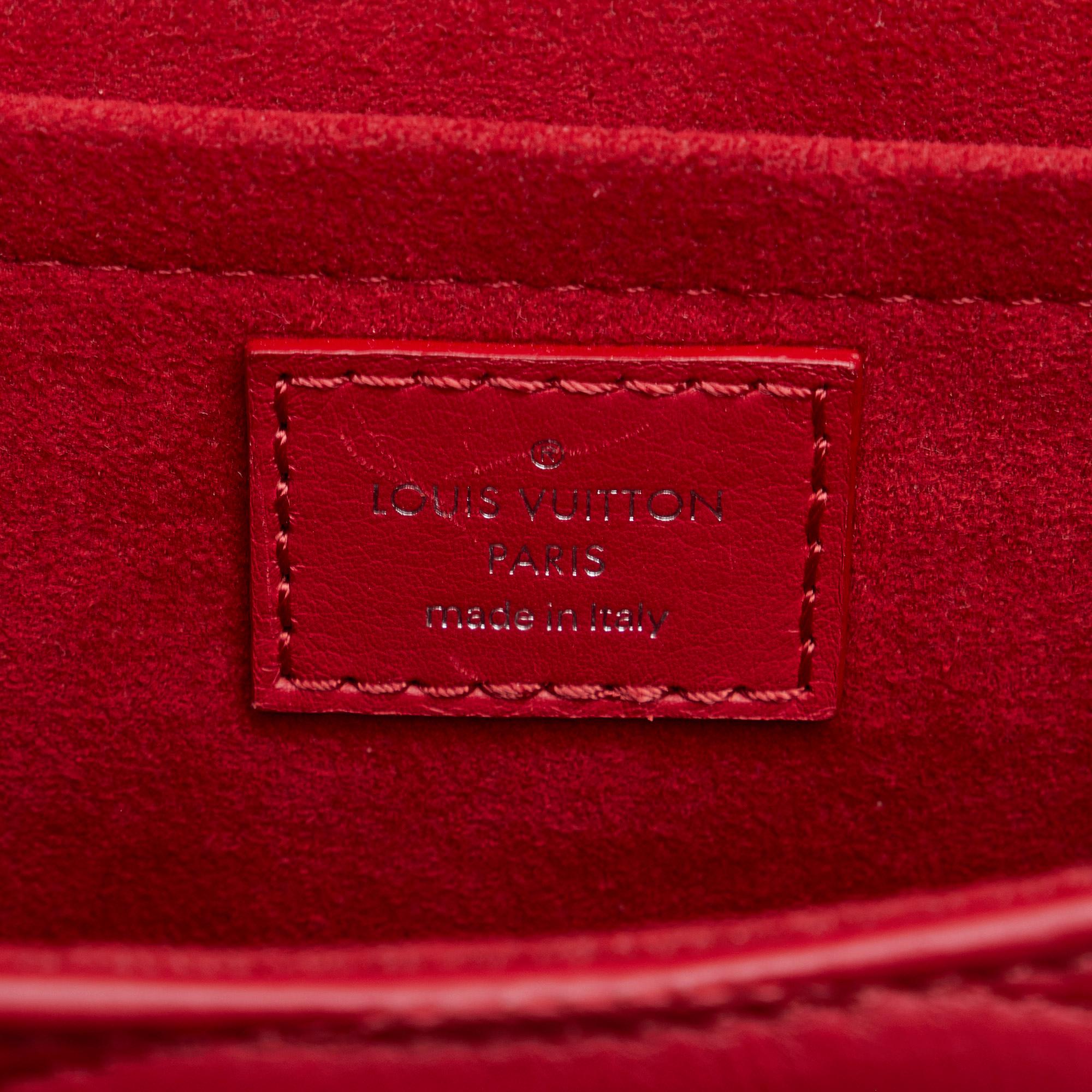 Louis Vuitton New Wave Chain MM (SHG-cqui4j)