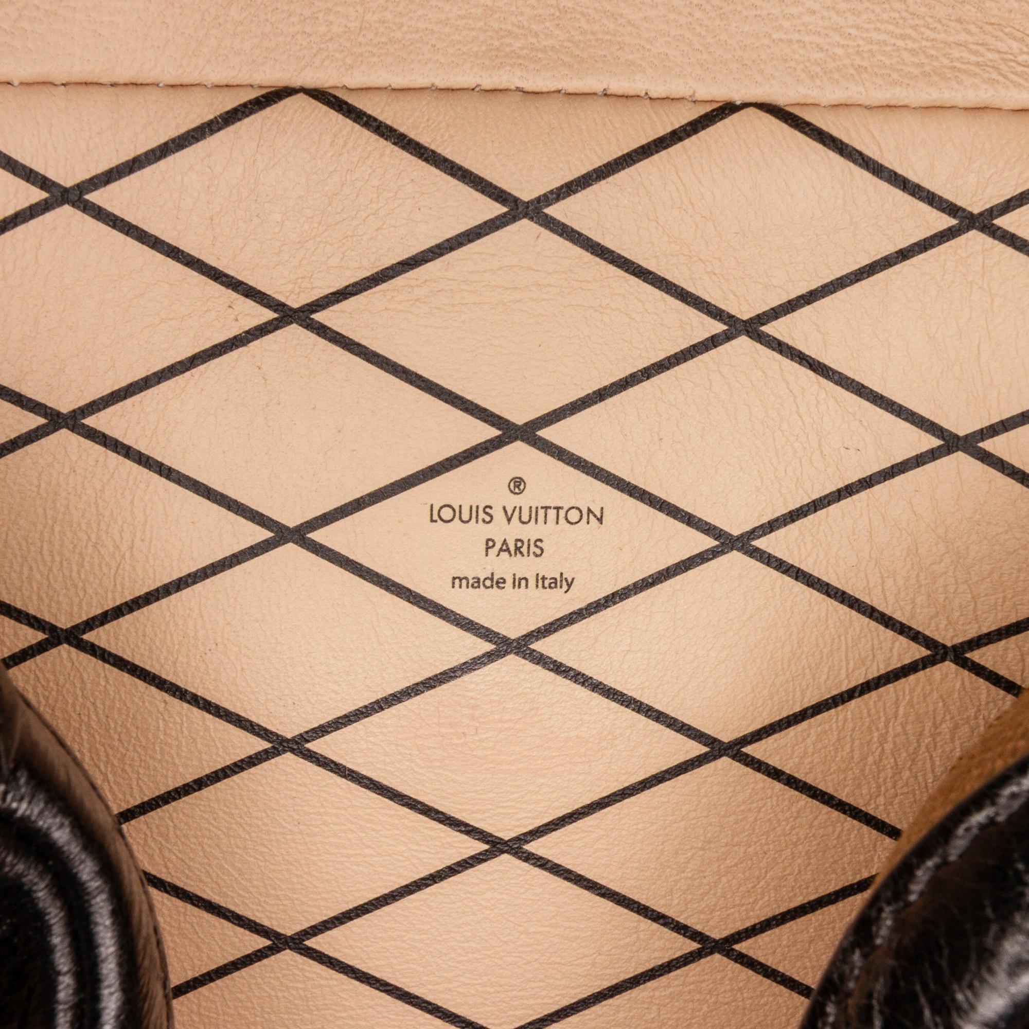 Louis Vuitton Petite Malle Soft MM (SHG-EUg861)