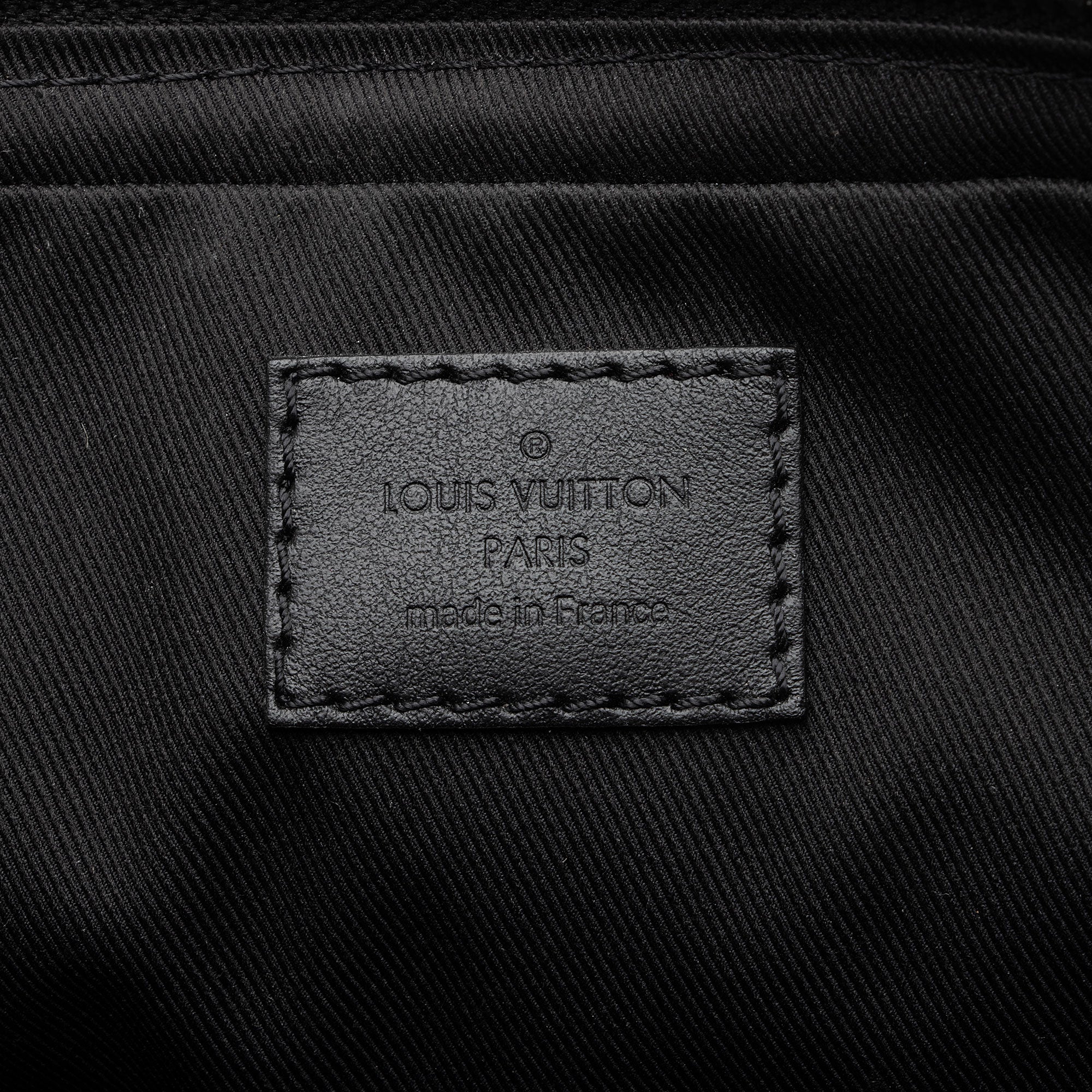 Louis Vuitton Reverse Monogram Eclipse Trio Messenger Bag (SHF-aOjc2U)