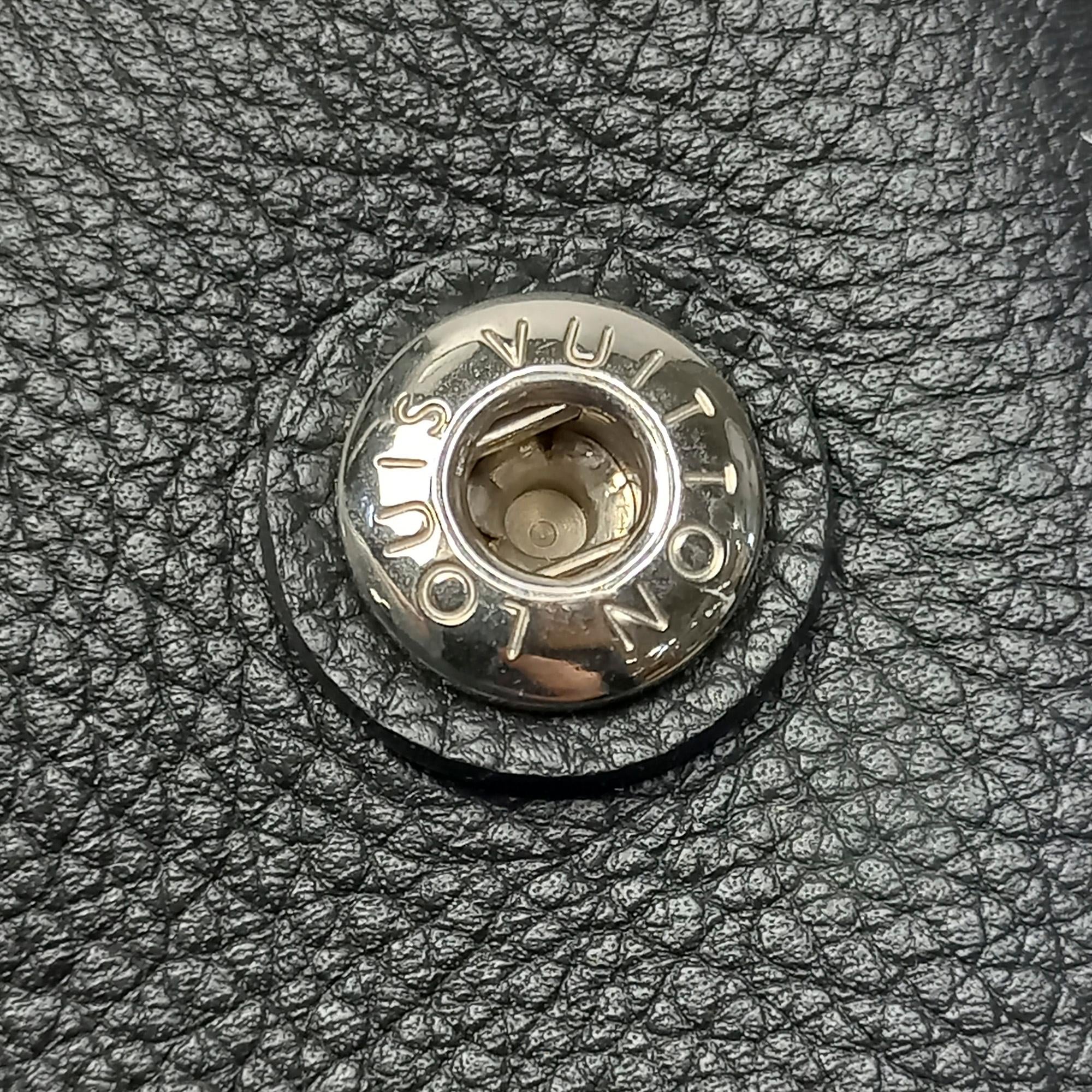 Louis Vuitton Spring 2017 LockMe II Mechanical Flowers Satchel (SHG-36892)