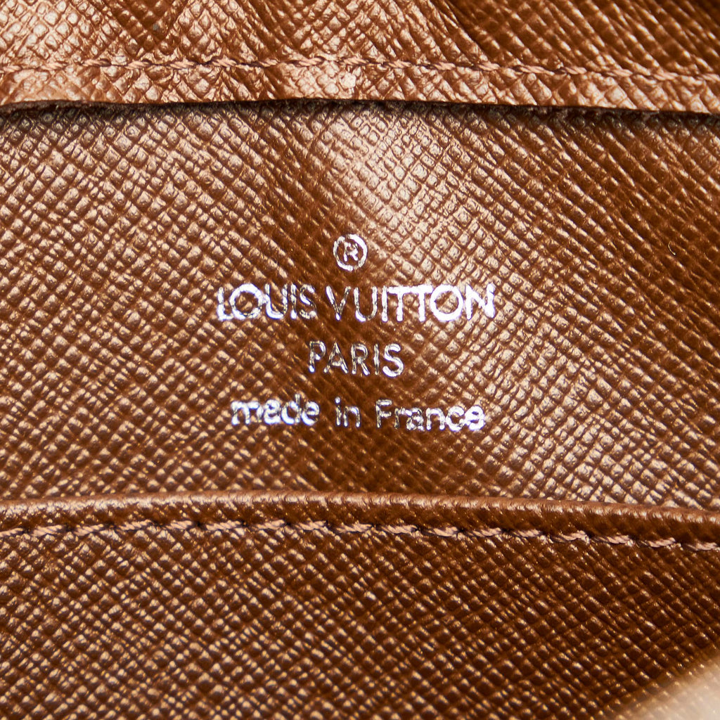 Louis Vuitton Taiga Baikal (SHG-VTe3ed)