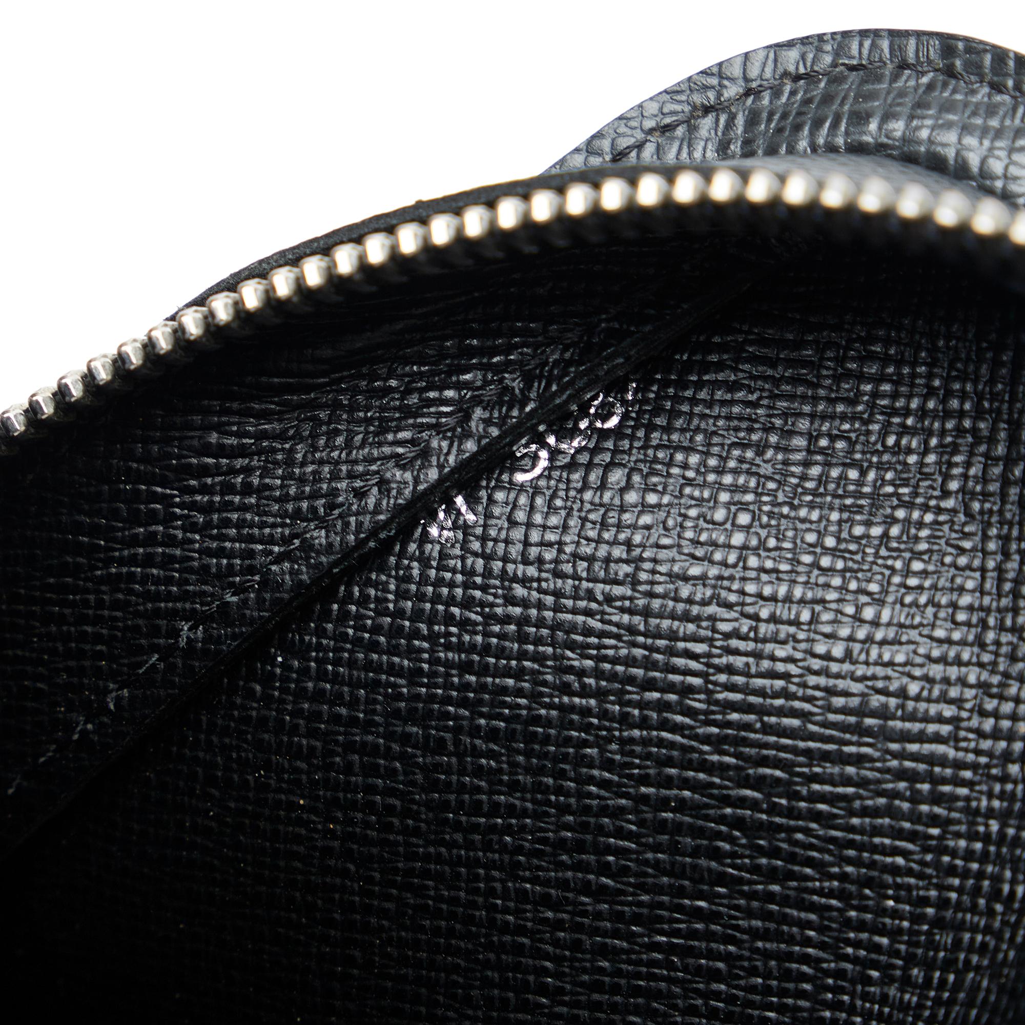 Louis Vuitton Taiga Baikal (SHG-23tCm9)