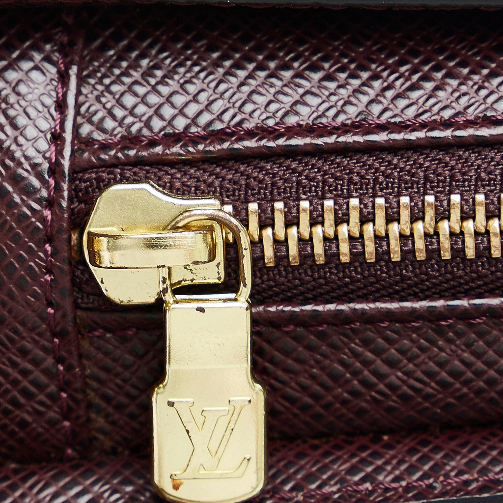 Louis Vuitton Taiga Baikal (SHG-CJp2zm)