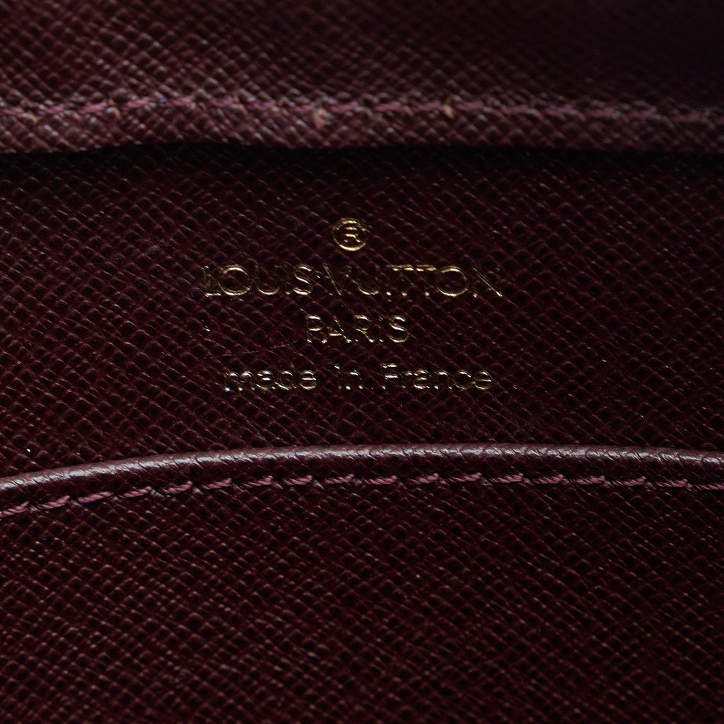 Louis Vuitton Taiga Baikal (SHG-CJp2zm)